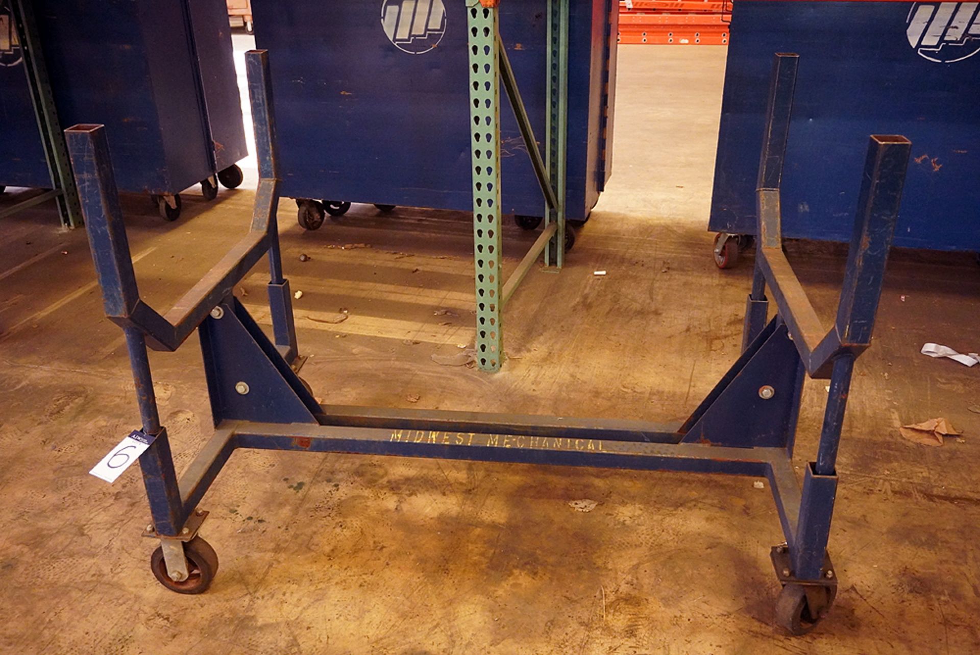 5 FOOT ROLLING STEEL PIPE CART