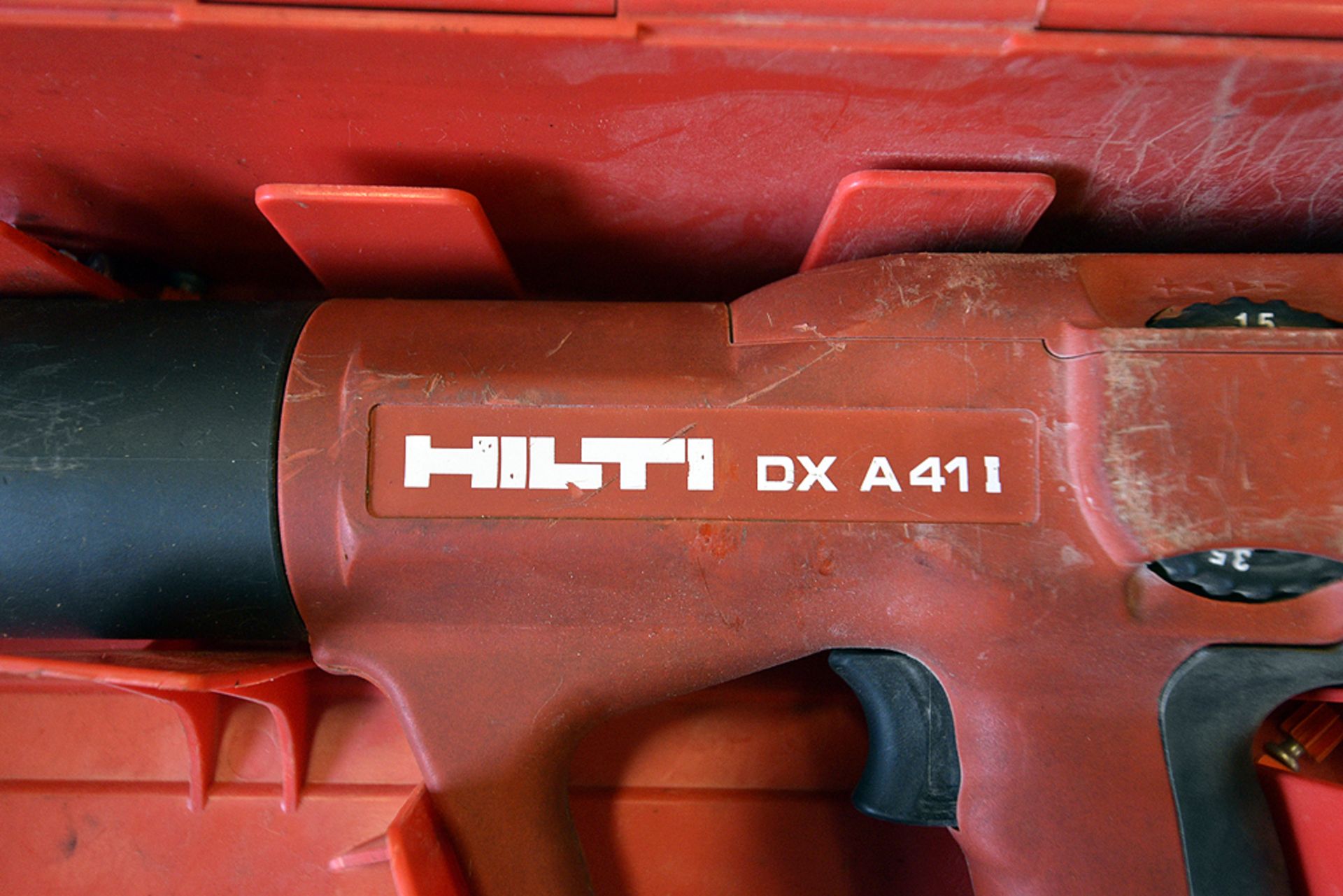 HILTI POWDER ACTUATED TOOL - Image 2 of 3