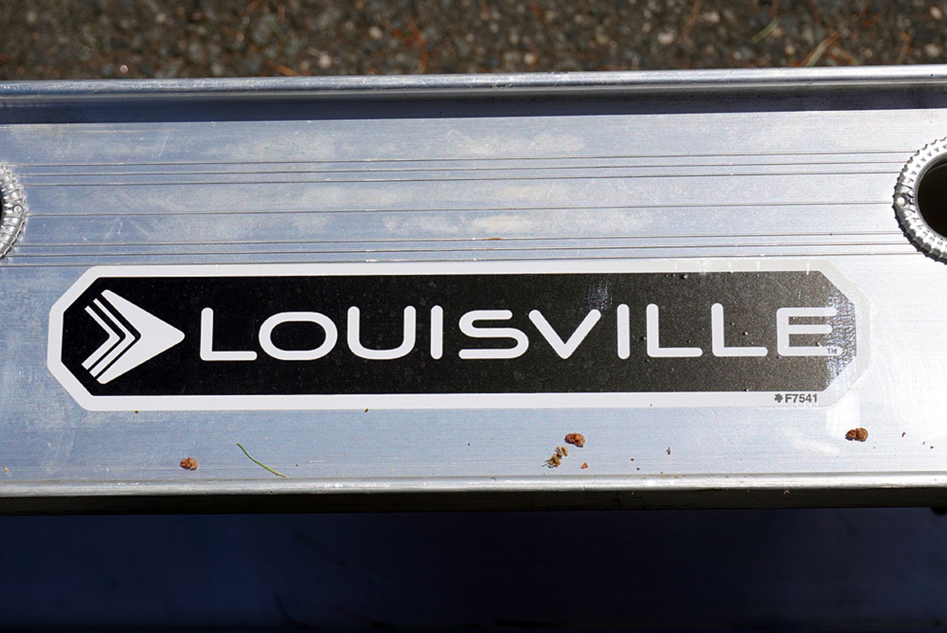 LOUISVILLE 16 FOOT ALUMINUM SCAFFOLD PLANK - Image 7 of 8