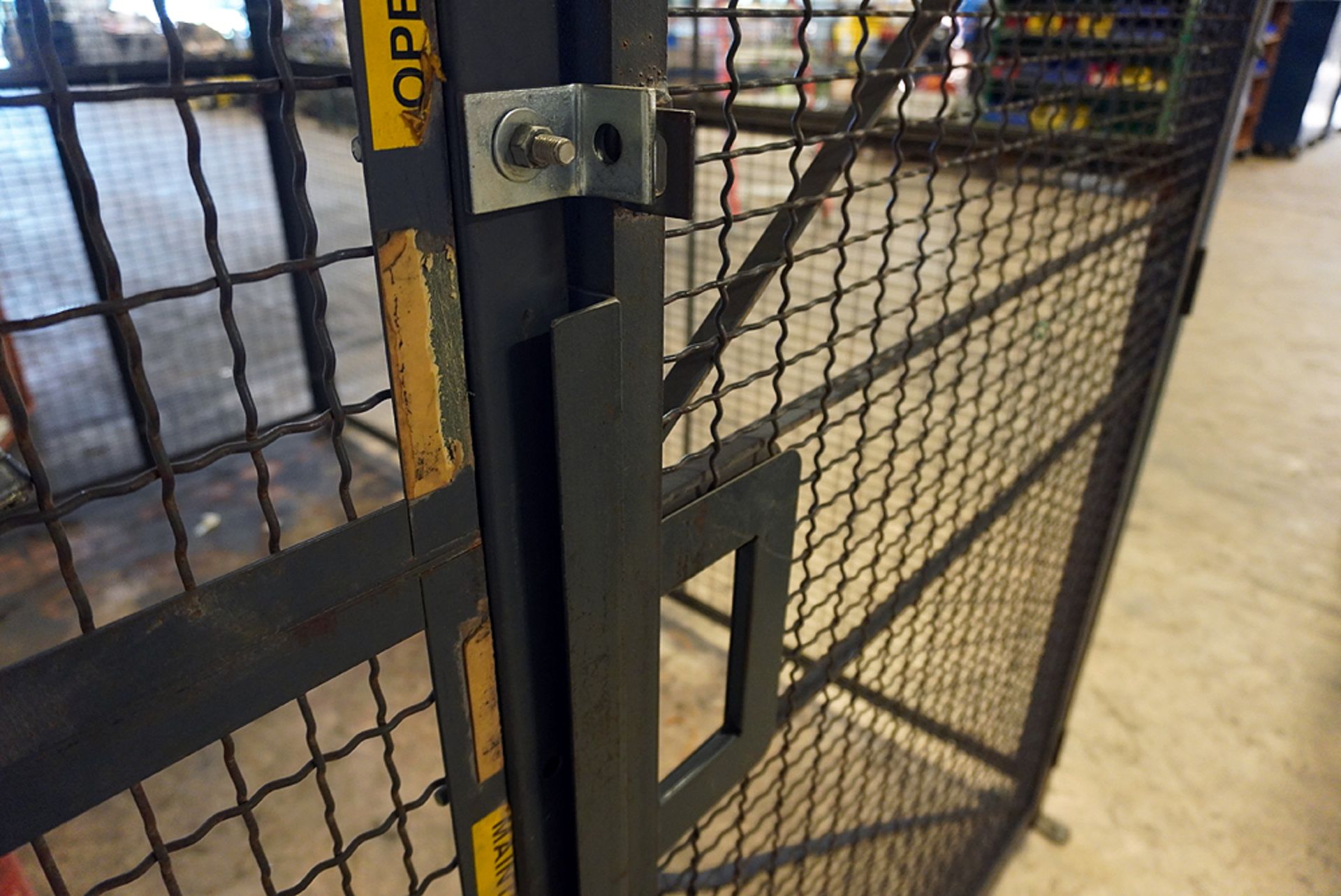 STEEL 3 SIDED SECURITY CAGE WITH DOOR - Image 6 of 6