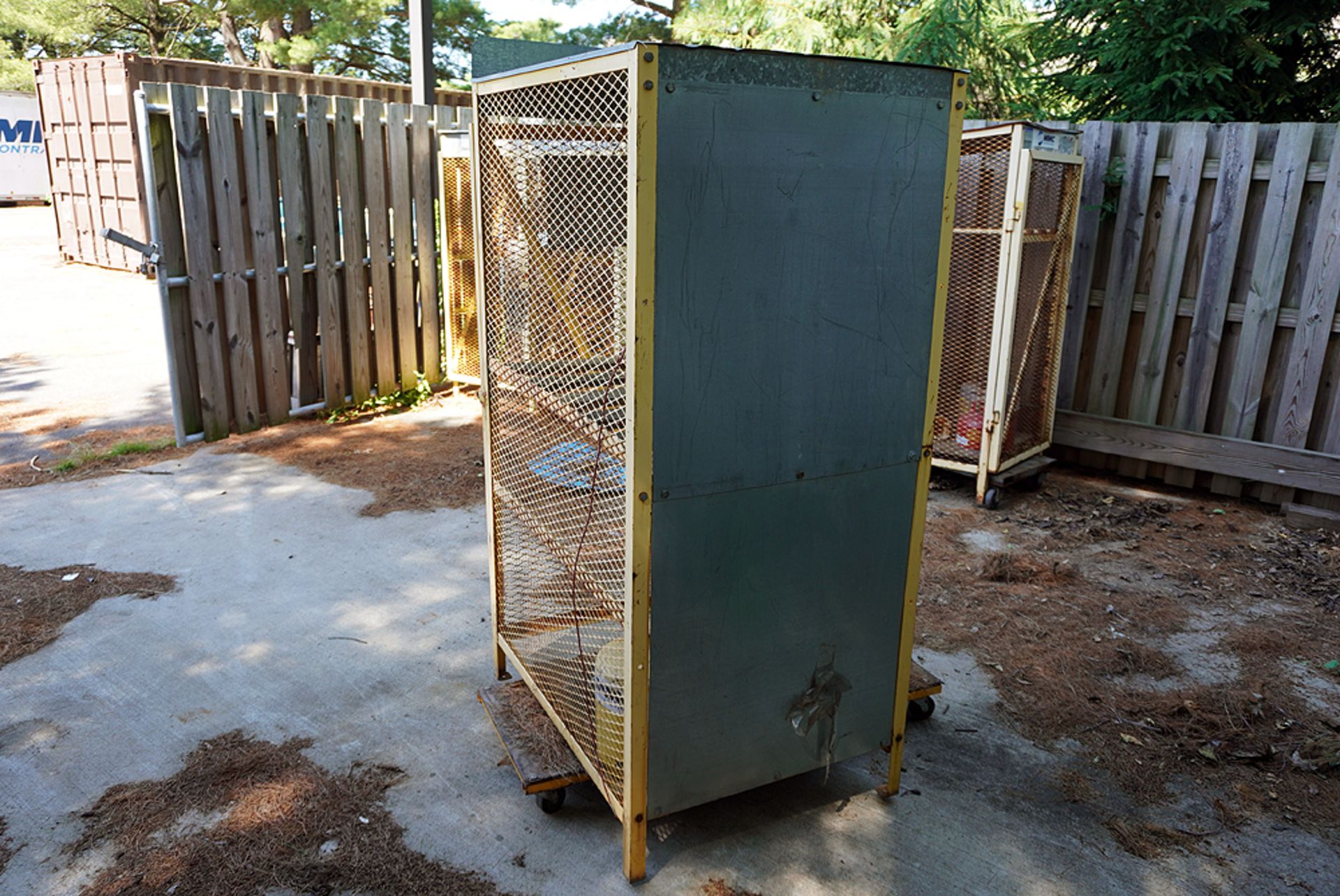 STEEL HAZMAT SECURITY CAGE - Image 5 of 9