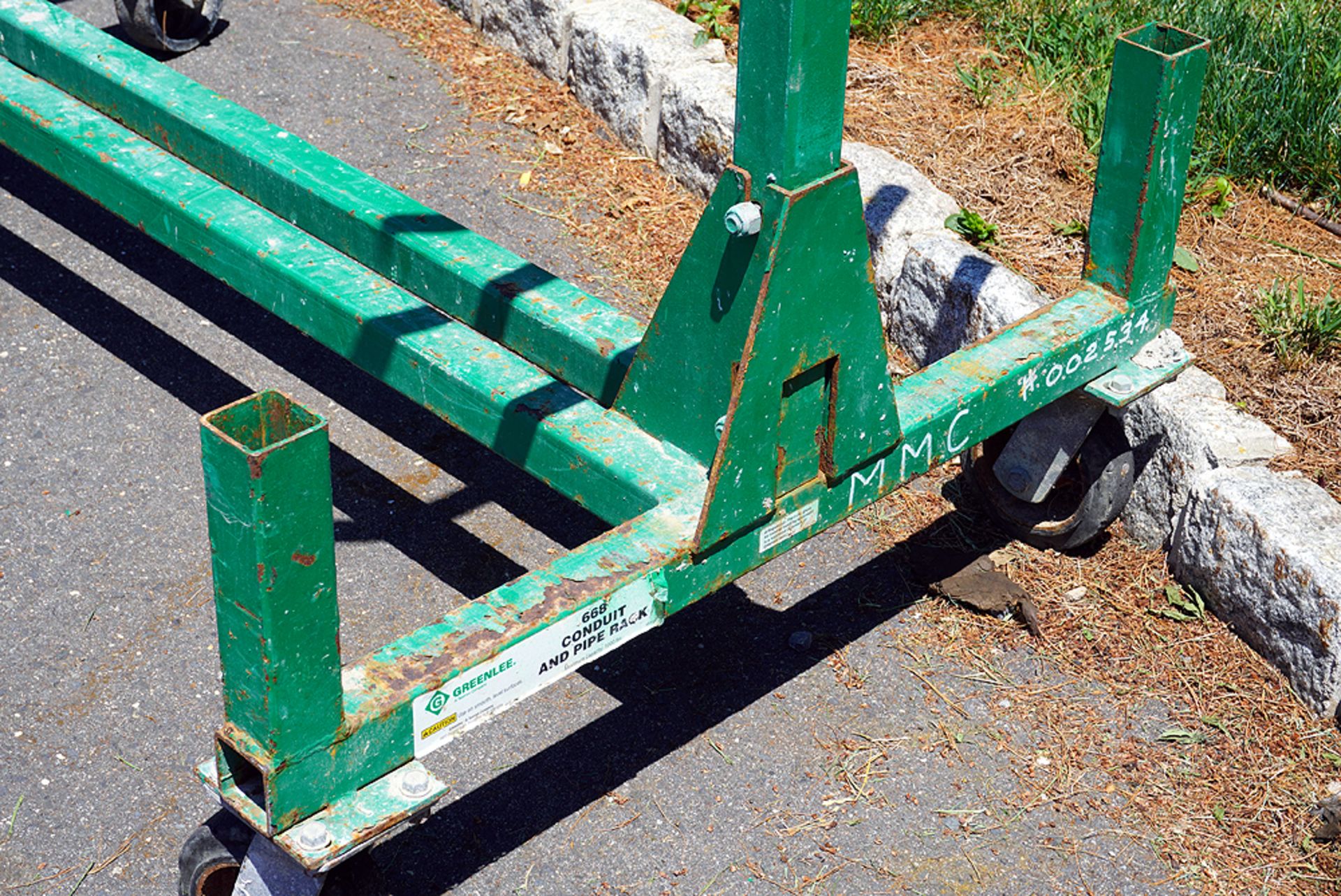 GREENLEE ROLLING CONDUIT AND PIPE RACK - Image 4 of 6