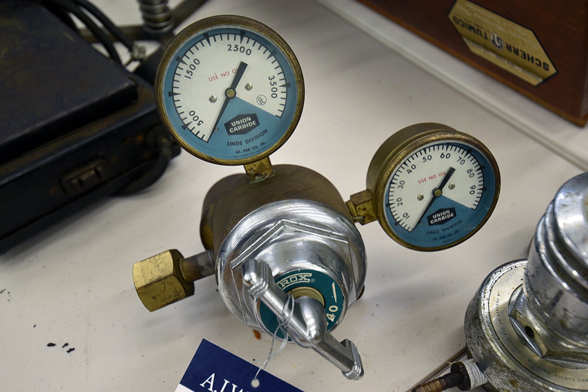 {each} Ass't Gas Regulators - Image 2 of 4