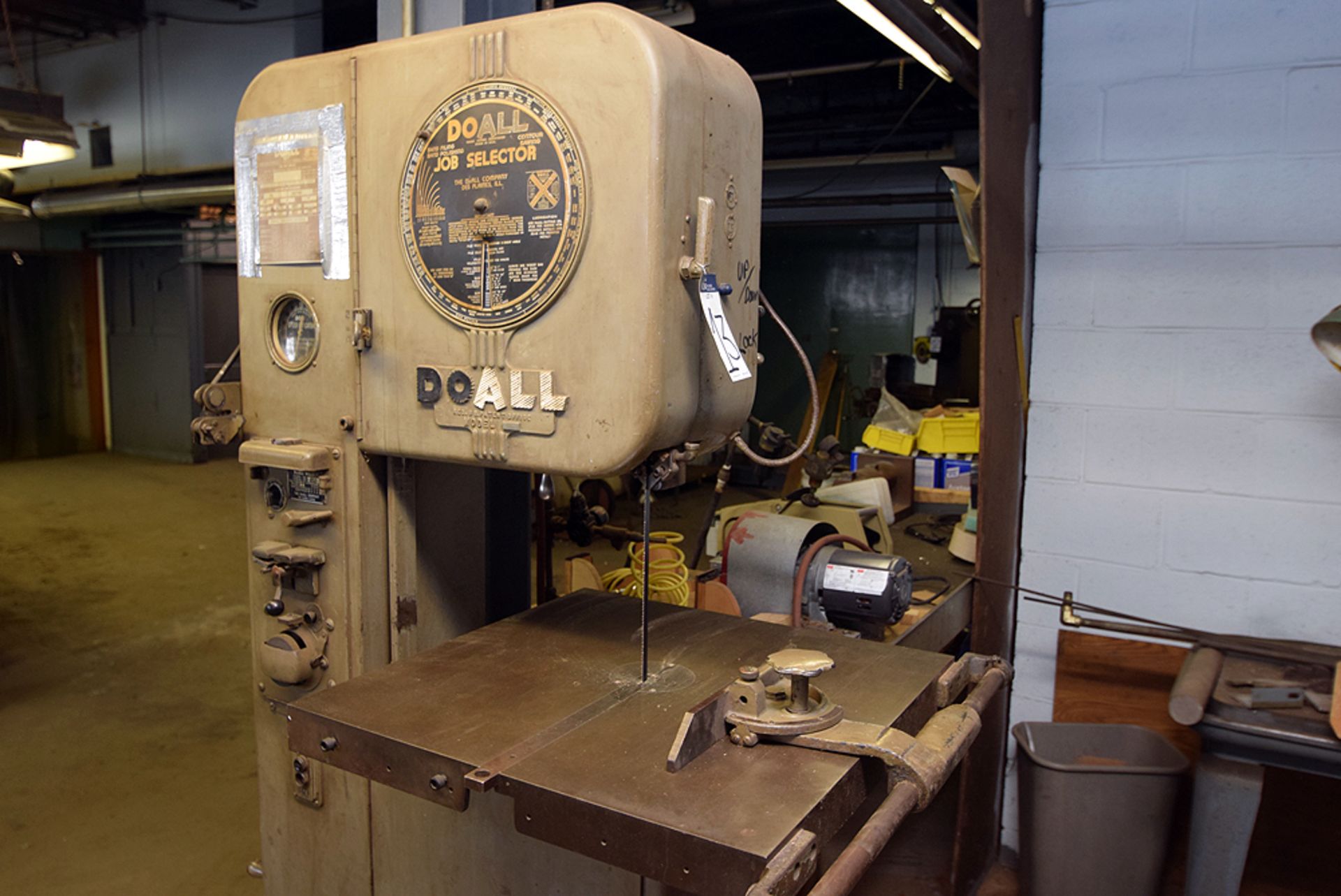 DoAll Model ML, Vertical Bandsaw