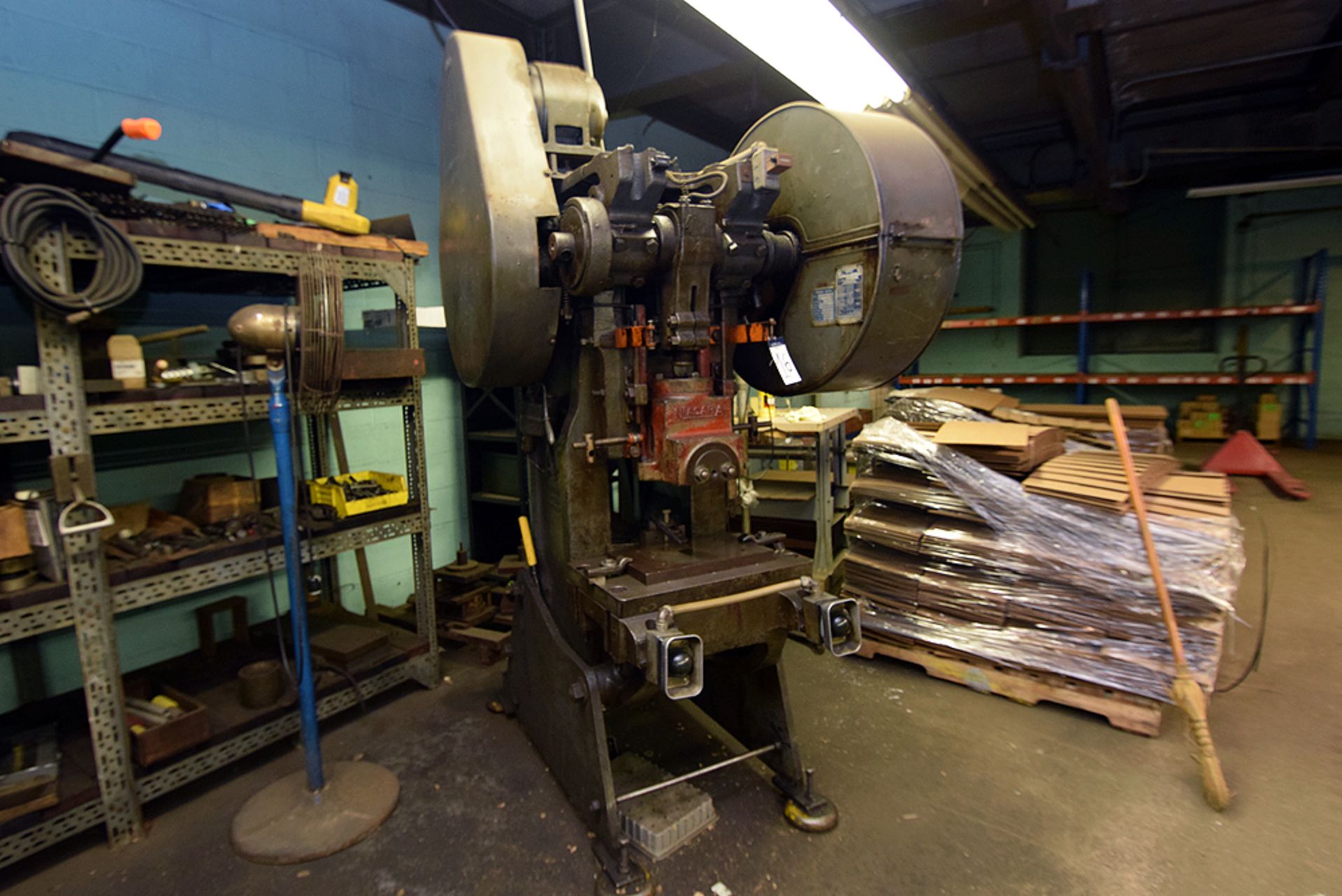 Niagara Model A3, 32 Ton, OBI Punch Press, 2-1/2" Stroke