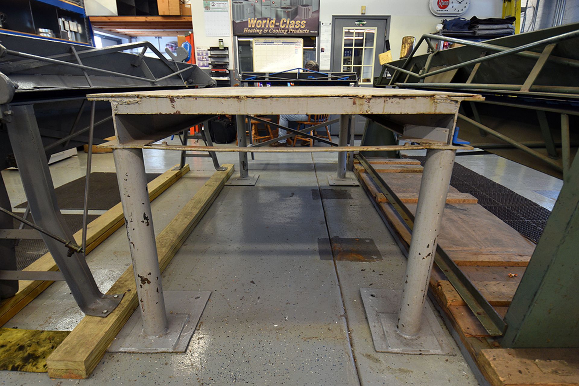 Steel Work Table - Image 2 of 4