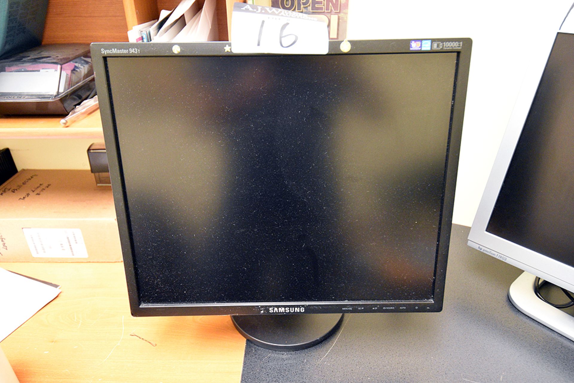 Samsung and HP Monitors - Image 2 of 4