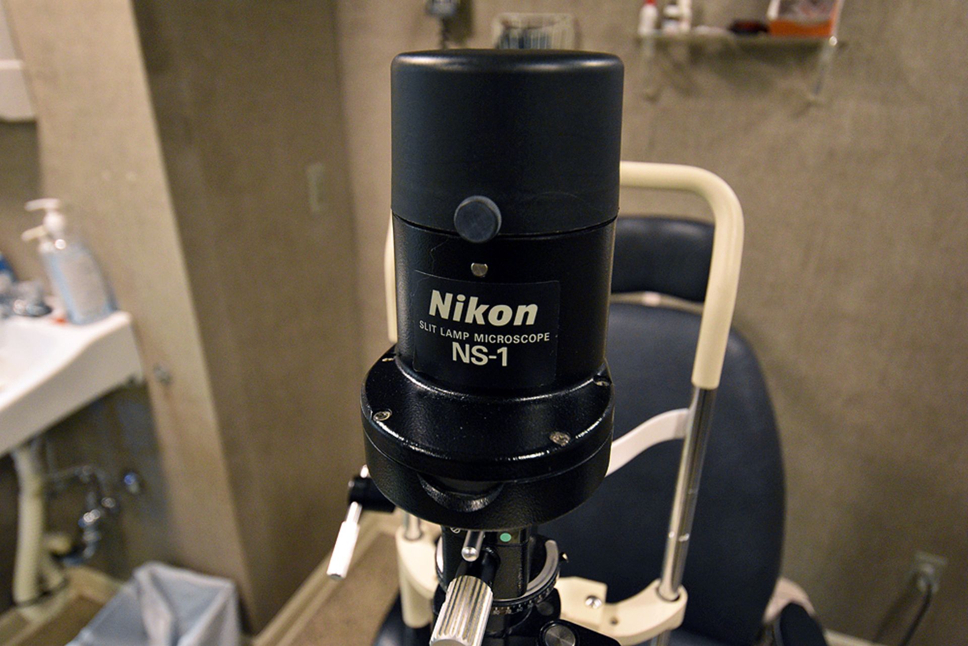 Nikon Microscope - Image 4 of 5