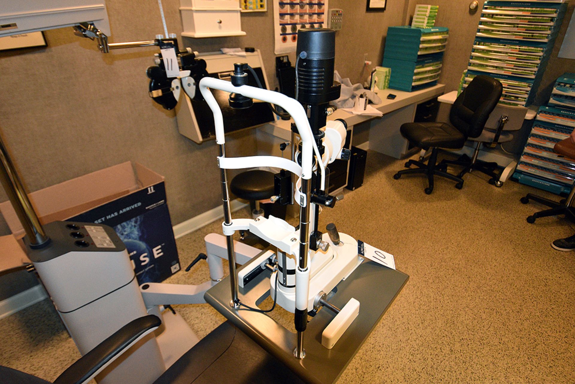 Nikon Microscope - Image 3 of 5