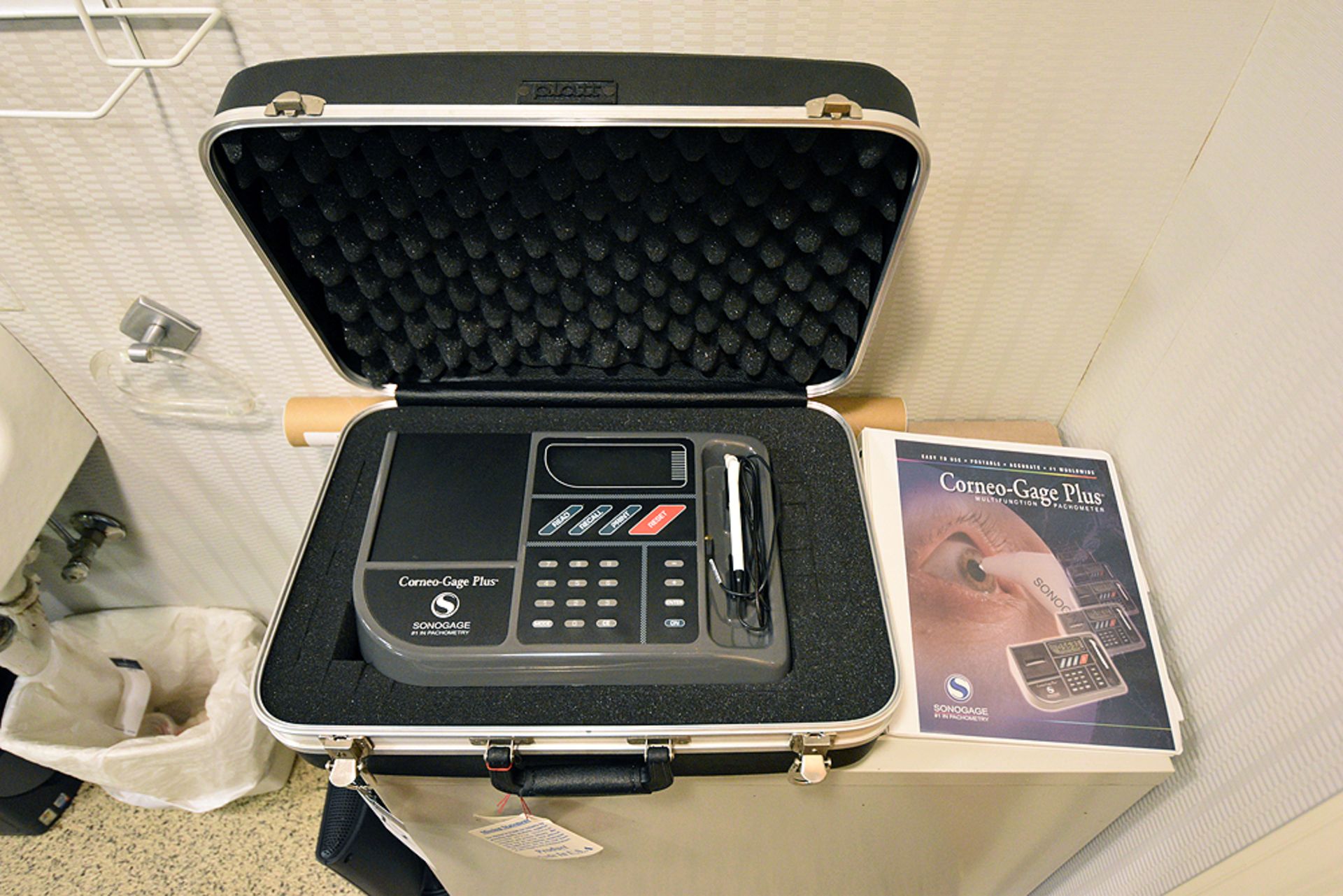 Sonogage Corneo Gage Plus w/ Case