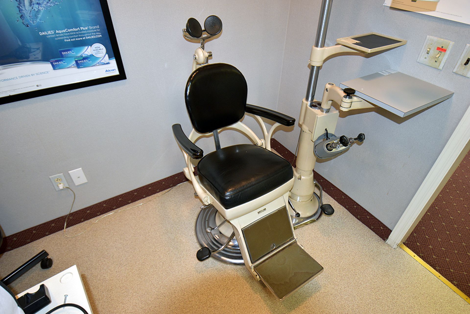 Bausch & Lomb Examination Chair - Image 6 of 8