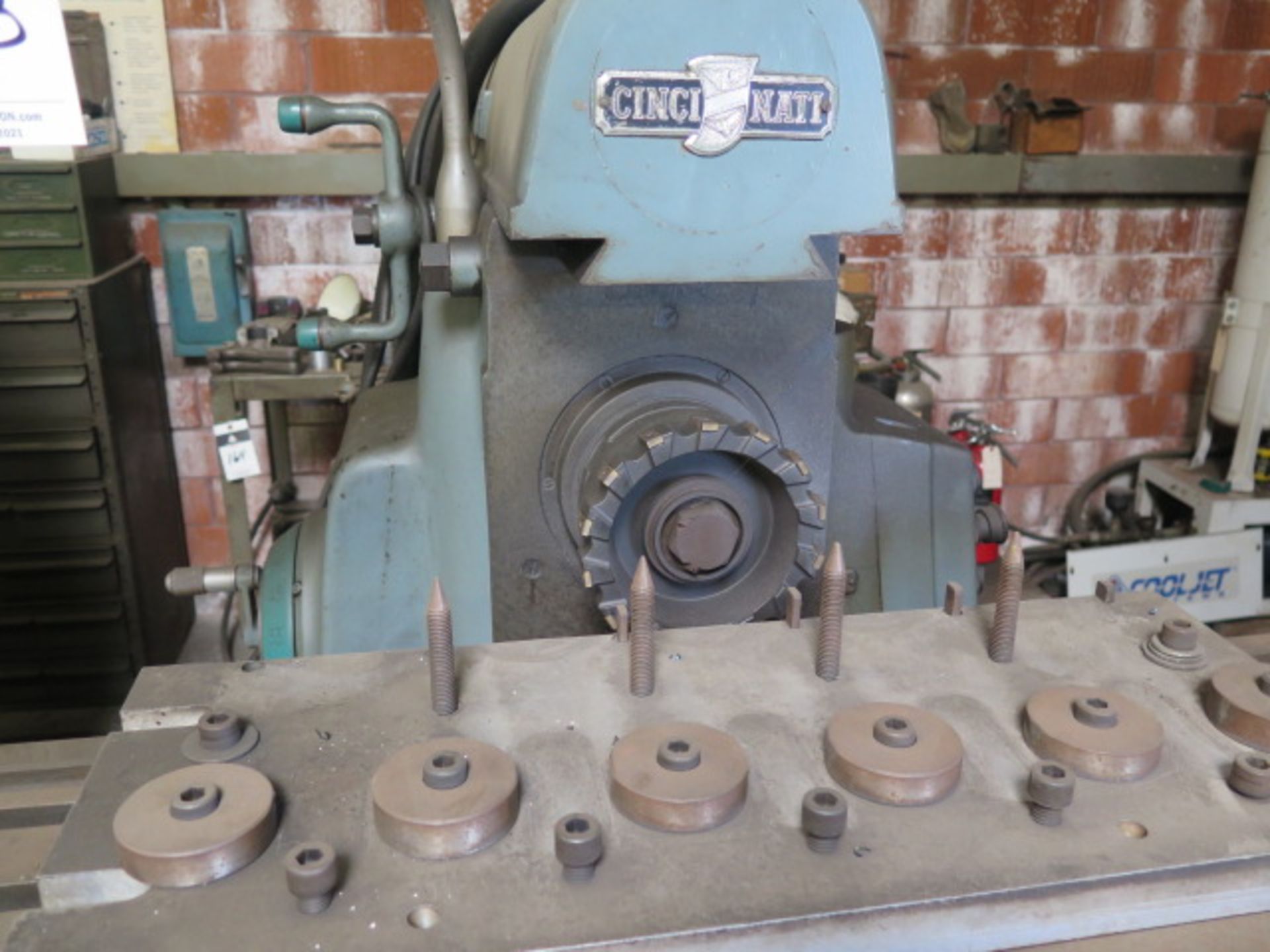 Cincinnati Horizontal Mill s/n 2J2P5H-44 w/ 25-1500 RPM, 50 Taper Spindle, Power Feeds, SOLD AS IS - Image 4 of 9