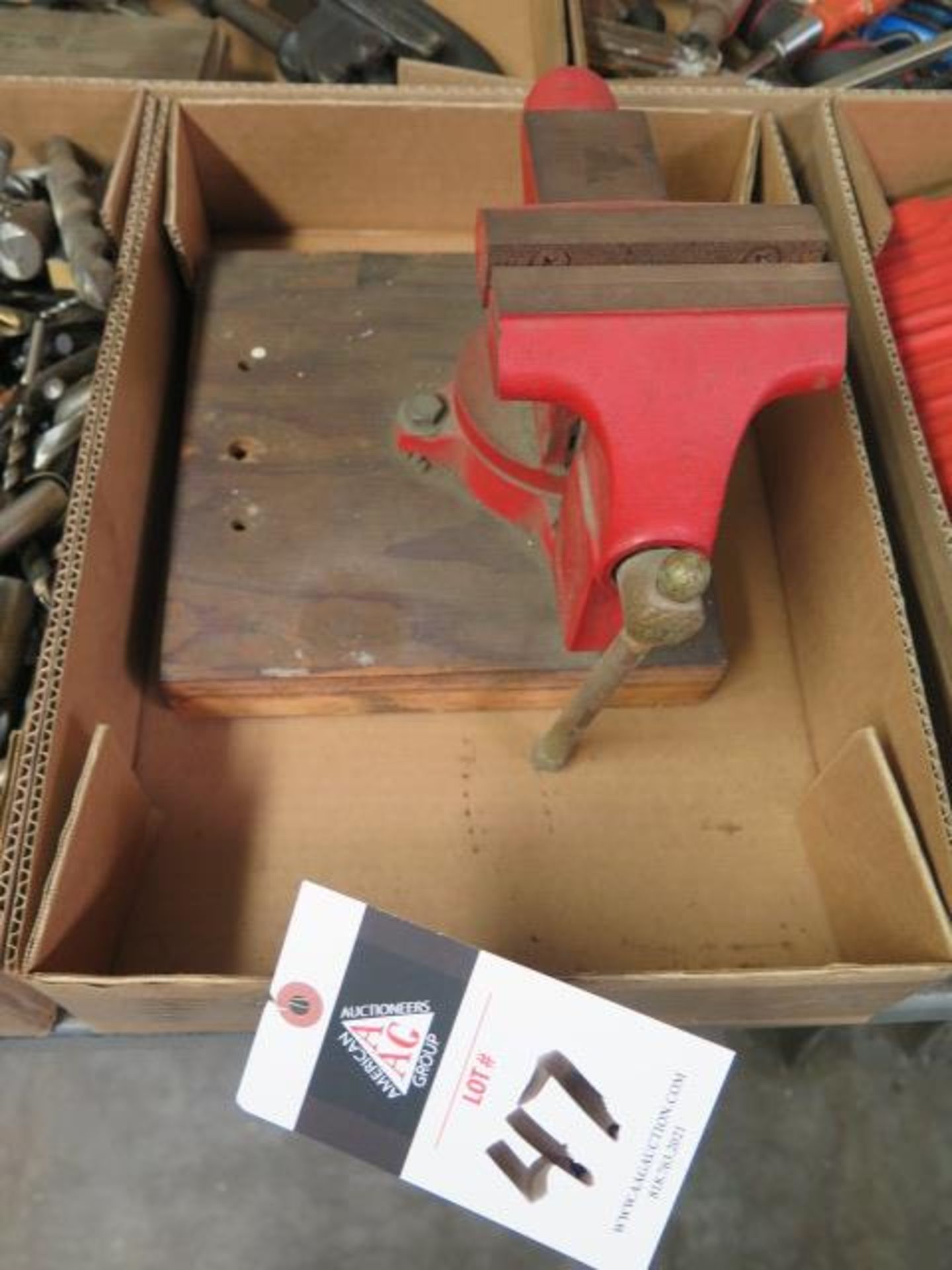 Bench Vise (SOLD AS-IS - NO WARRANTY)