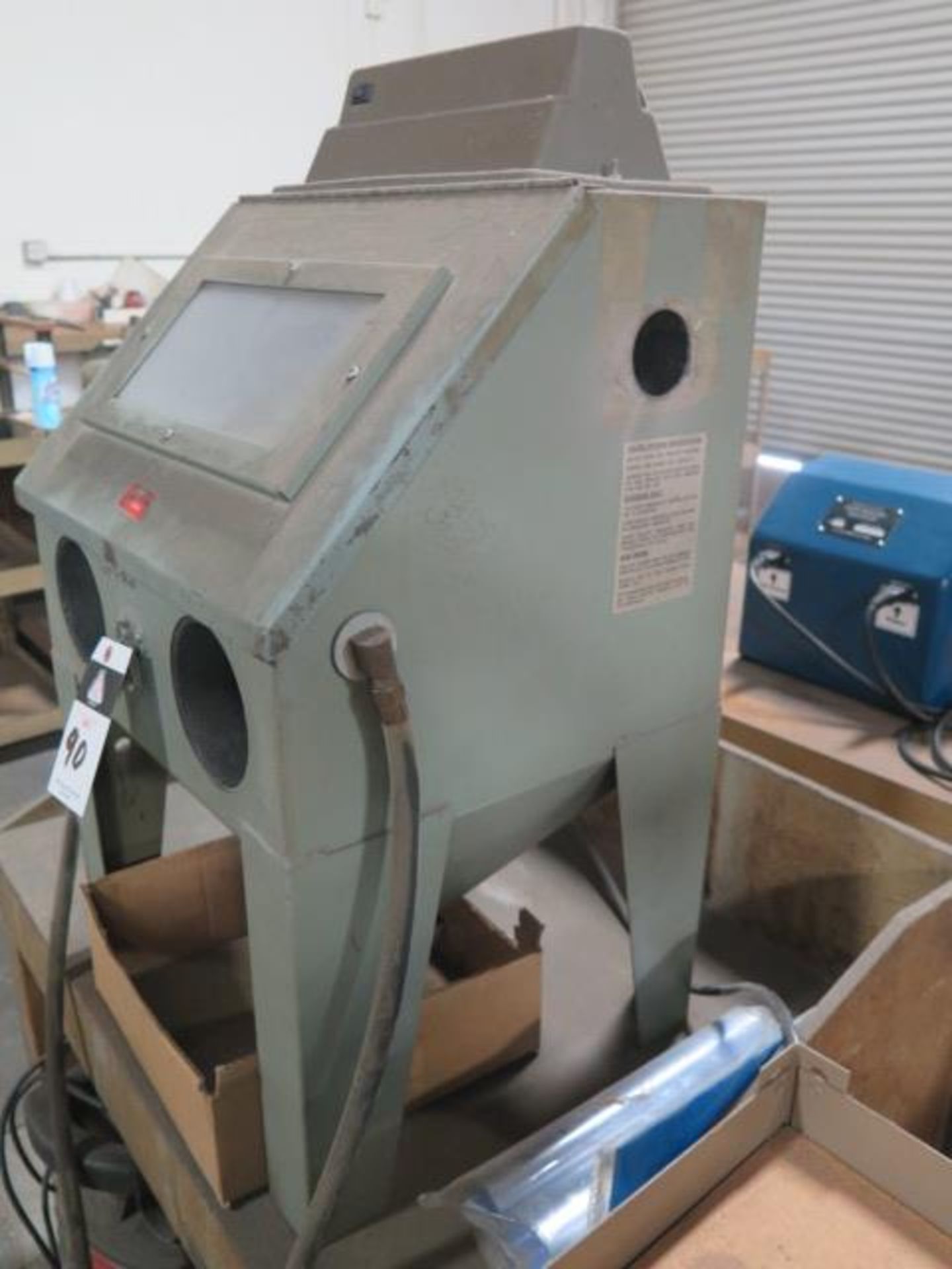 Dayton 3Z848 Bench Model Dry Blast Cabinet (SOLD AS-IS - NO WARRANTY) - Image 3 of 8