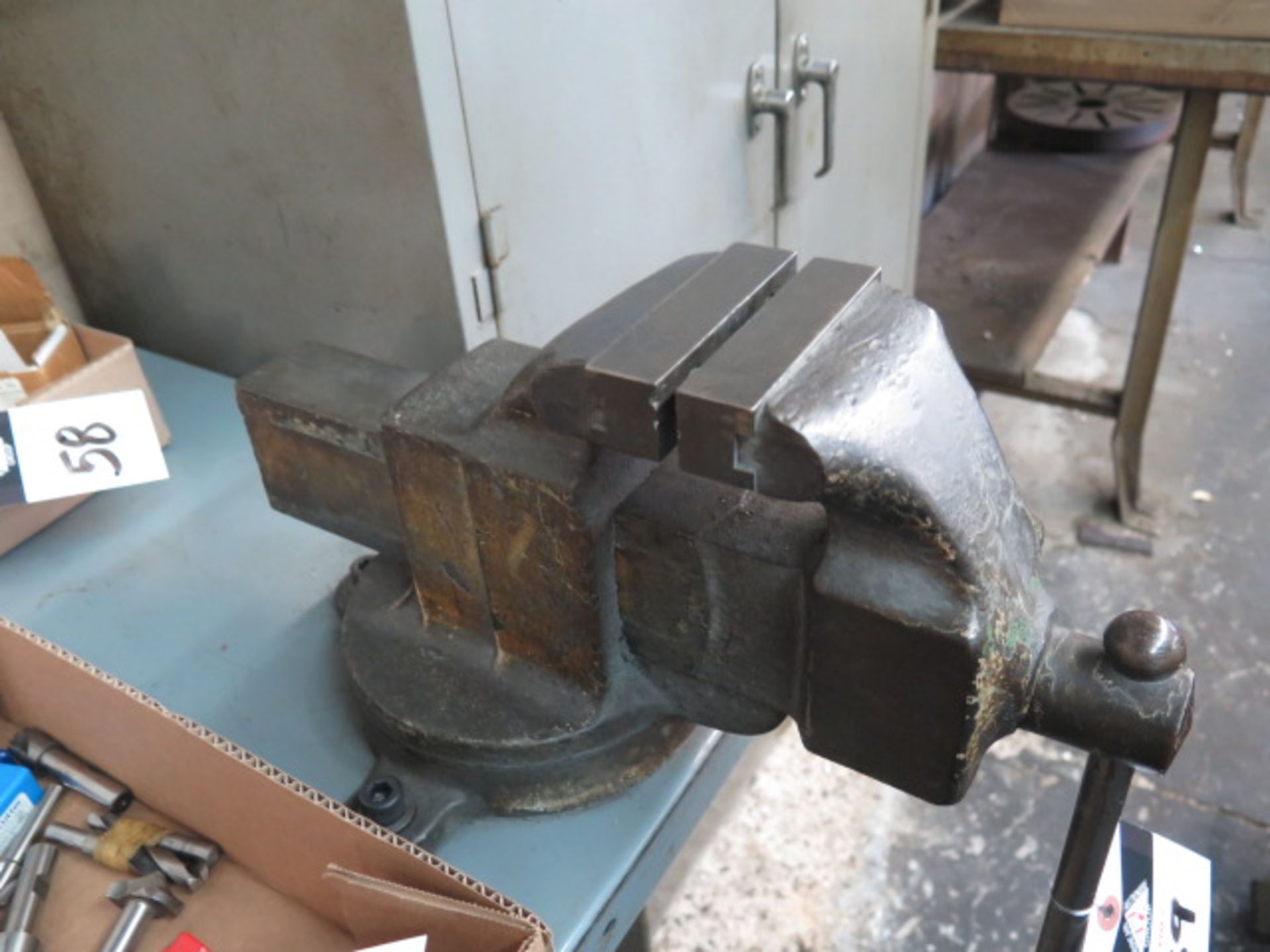 4" Bench Vise w/ Work Bench (SOLD AS-IS - NO WARRANTY) - Image 3 of 3