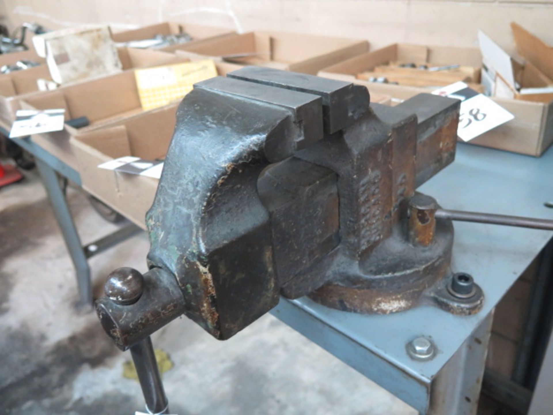 4" Bench Vise w/ Work Bench (SOLD AS-IS - NO WARRANTY) - Image 2 of 3