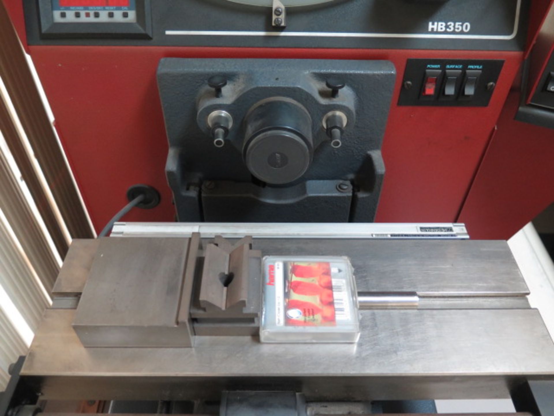 Starrett HB350 Table Model Optical Comparator w/ Quadra-Chek 2000 Programmable DRO (SOLD AS-IS - - Image 4 of 9