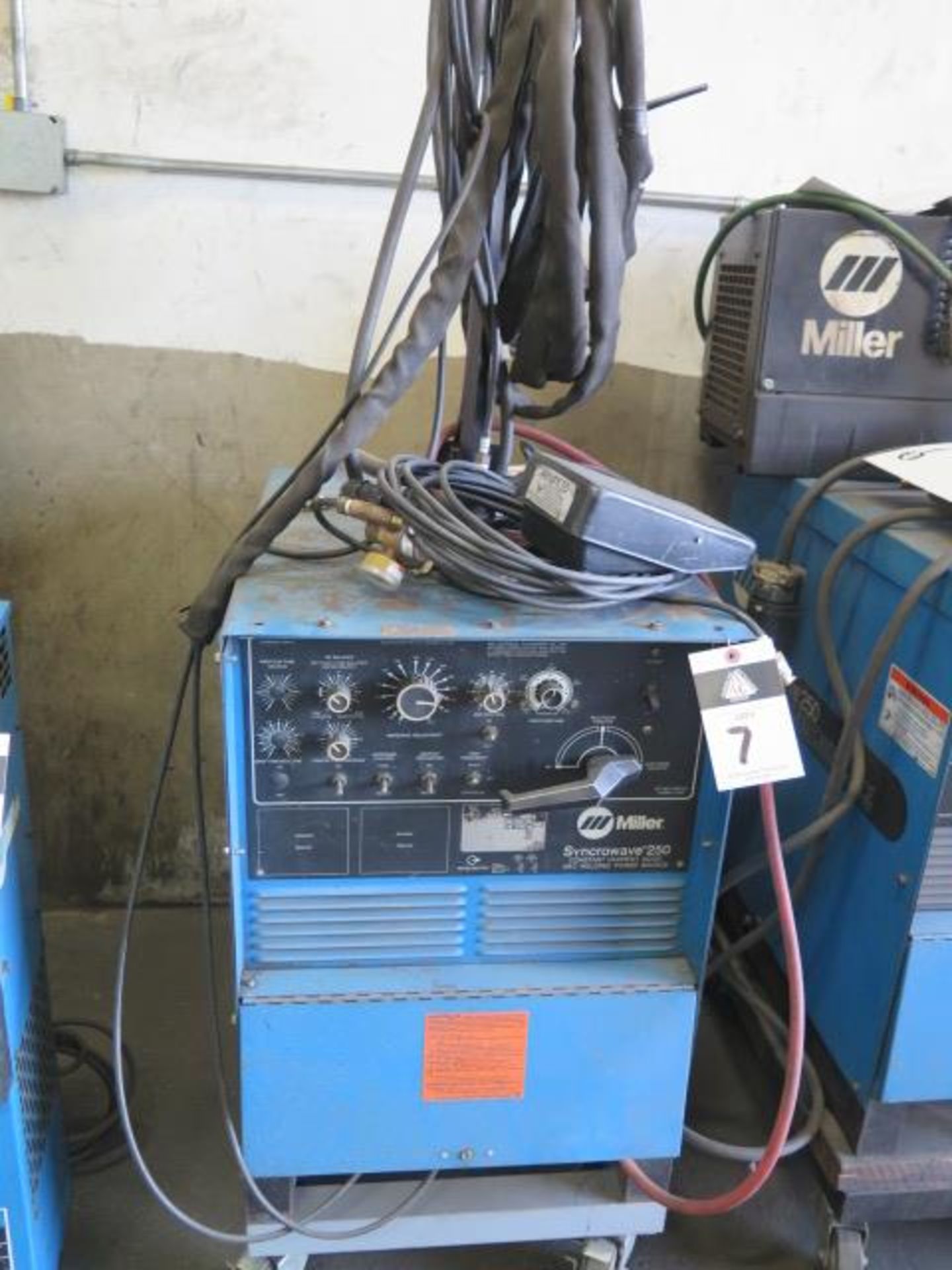 Miller Syncrowave 250 CC-AC/DC Arc Welding Power Source s/n JJ468778 (SOLD AS-IS - NO WARRANTY) - Image 2 of 6