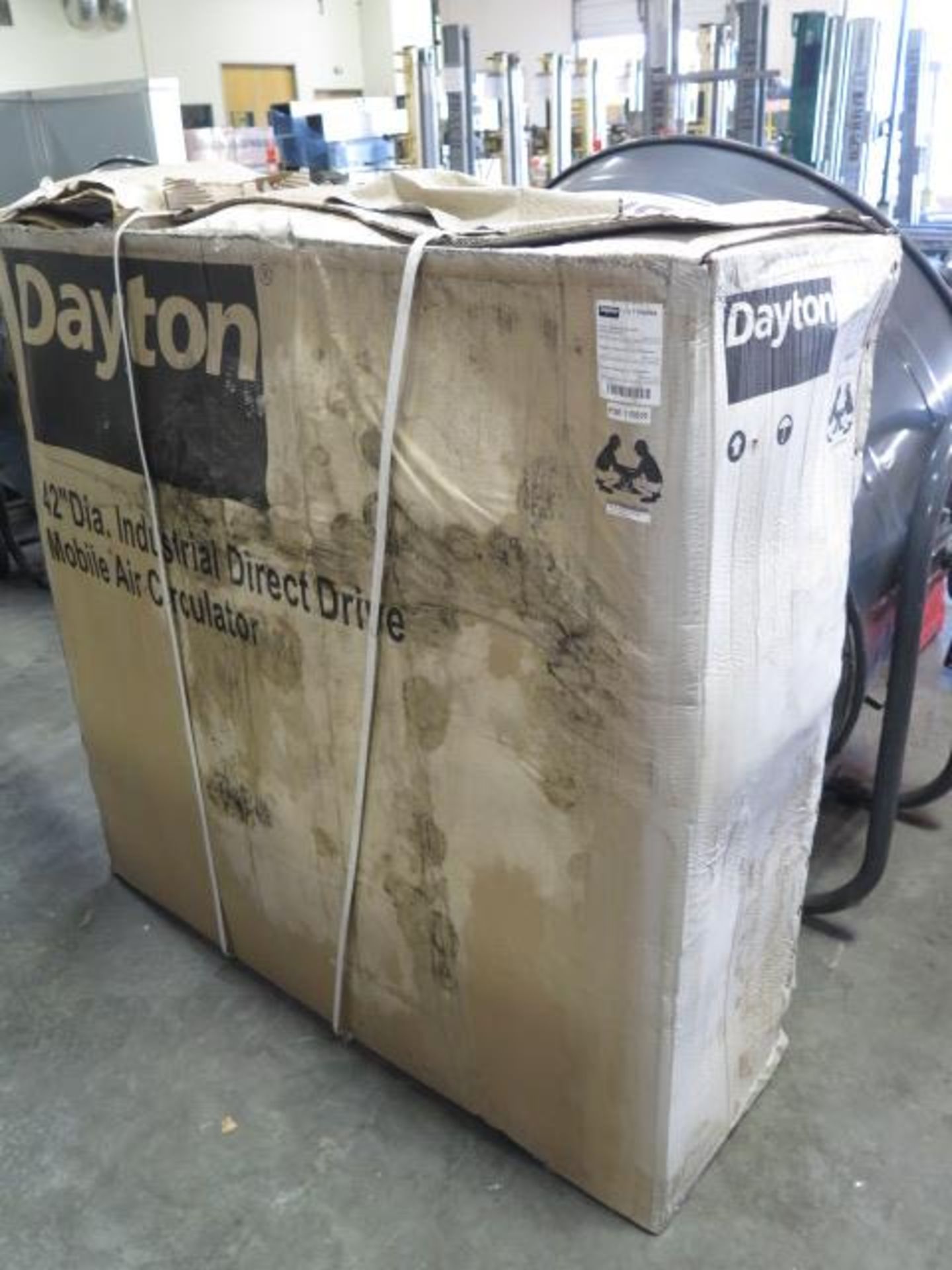 Dayton 42" Shop Fans (2) (1-NEW and 1-Used) (SOLD AS-IS - NO WARRANTY) - Image 5 of 6