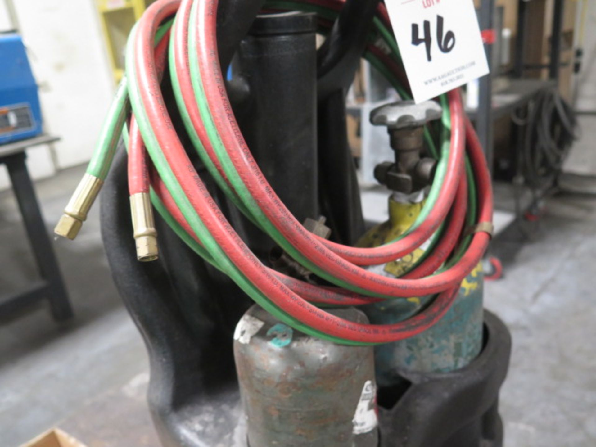 Victor Welding Torch Set w/ Tanks and Hoses (NO GAUGES) (SOLD AS-IS - NO WARRANTY) - Image 3 of 4