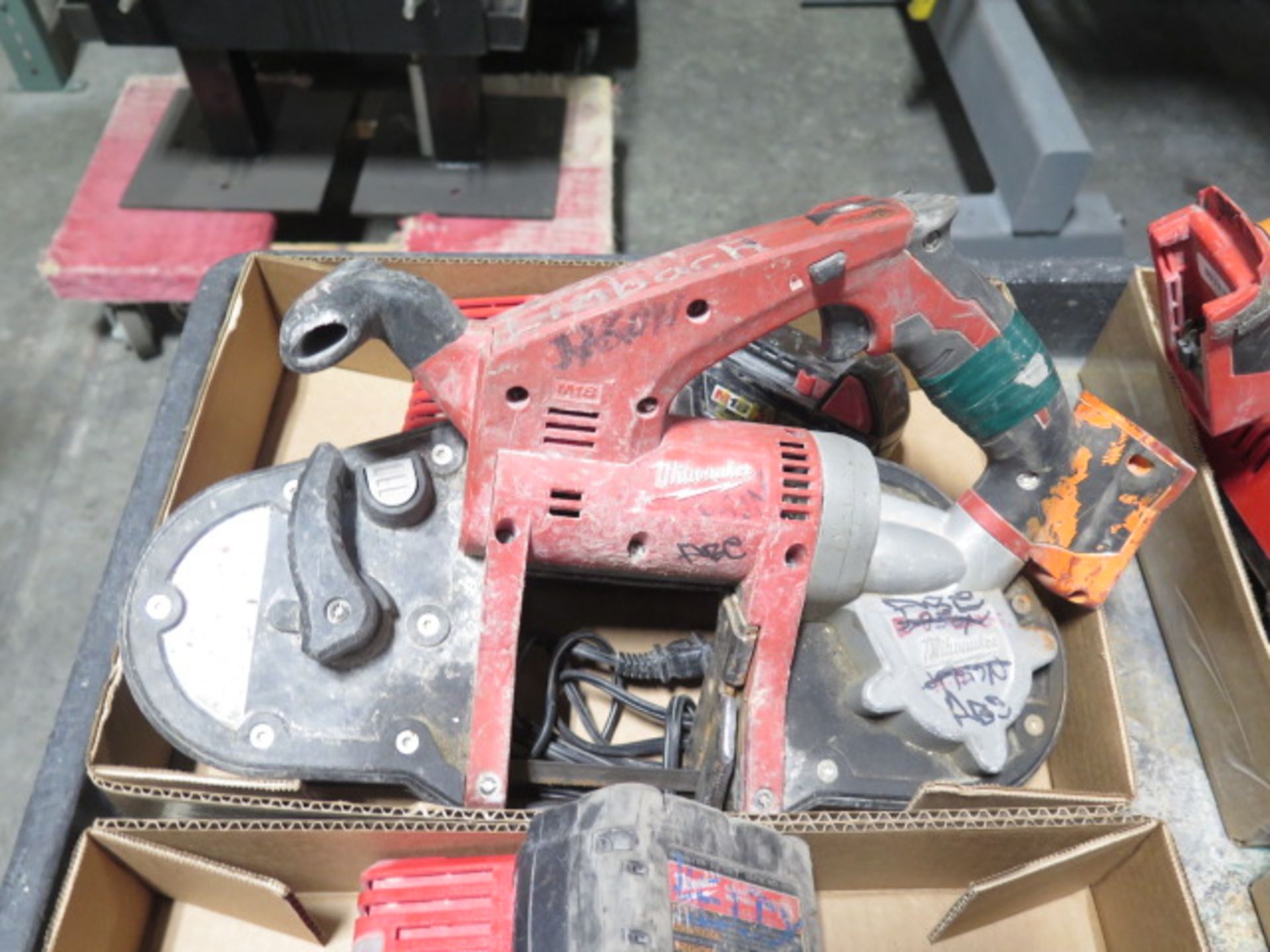 Milwaukee 18V Portable Band Saw w/ Batteries and Chargers (SOLD AS-IS - NO WARRANTY) - Image 5 of 7