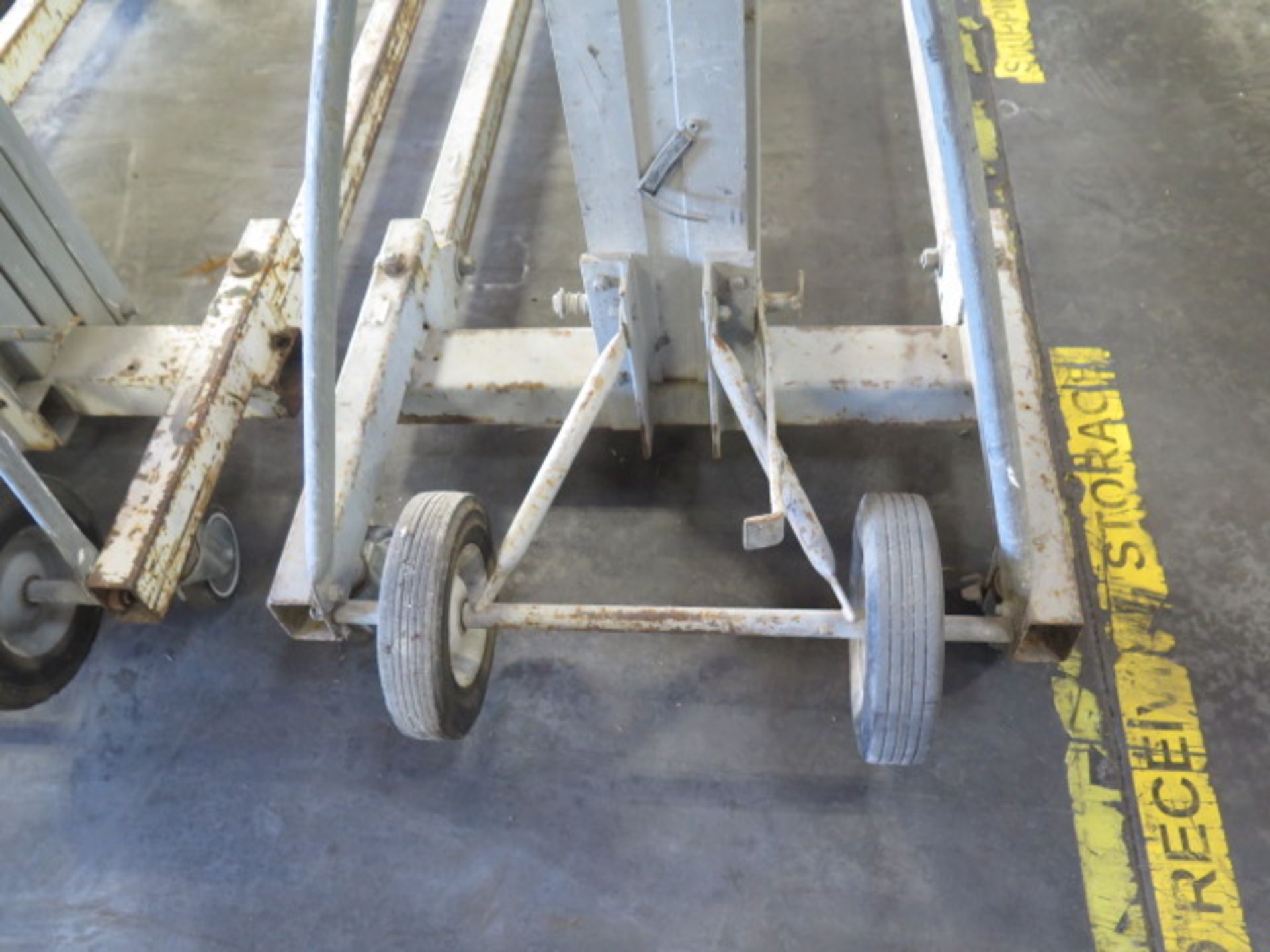 Genie "Super Lift" Material Lift (SOLD AS-IS - NO WARRANTY) - Image 2 of 8