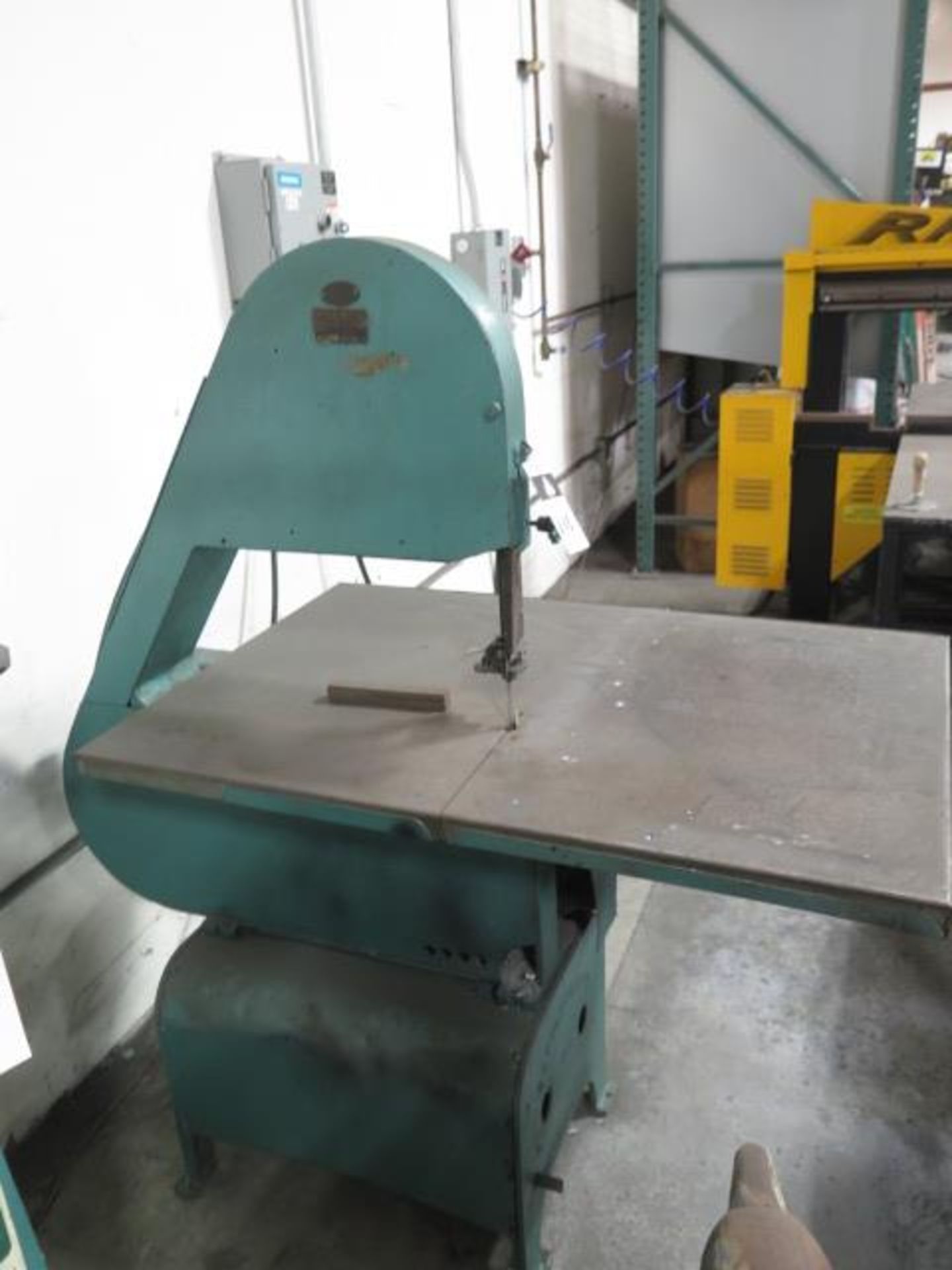 Bett Marr 24" Vertical Band Saw (SOLD AS-IS - NO WARRANTY) - Image 2 of 6