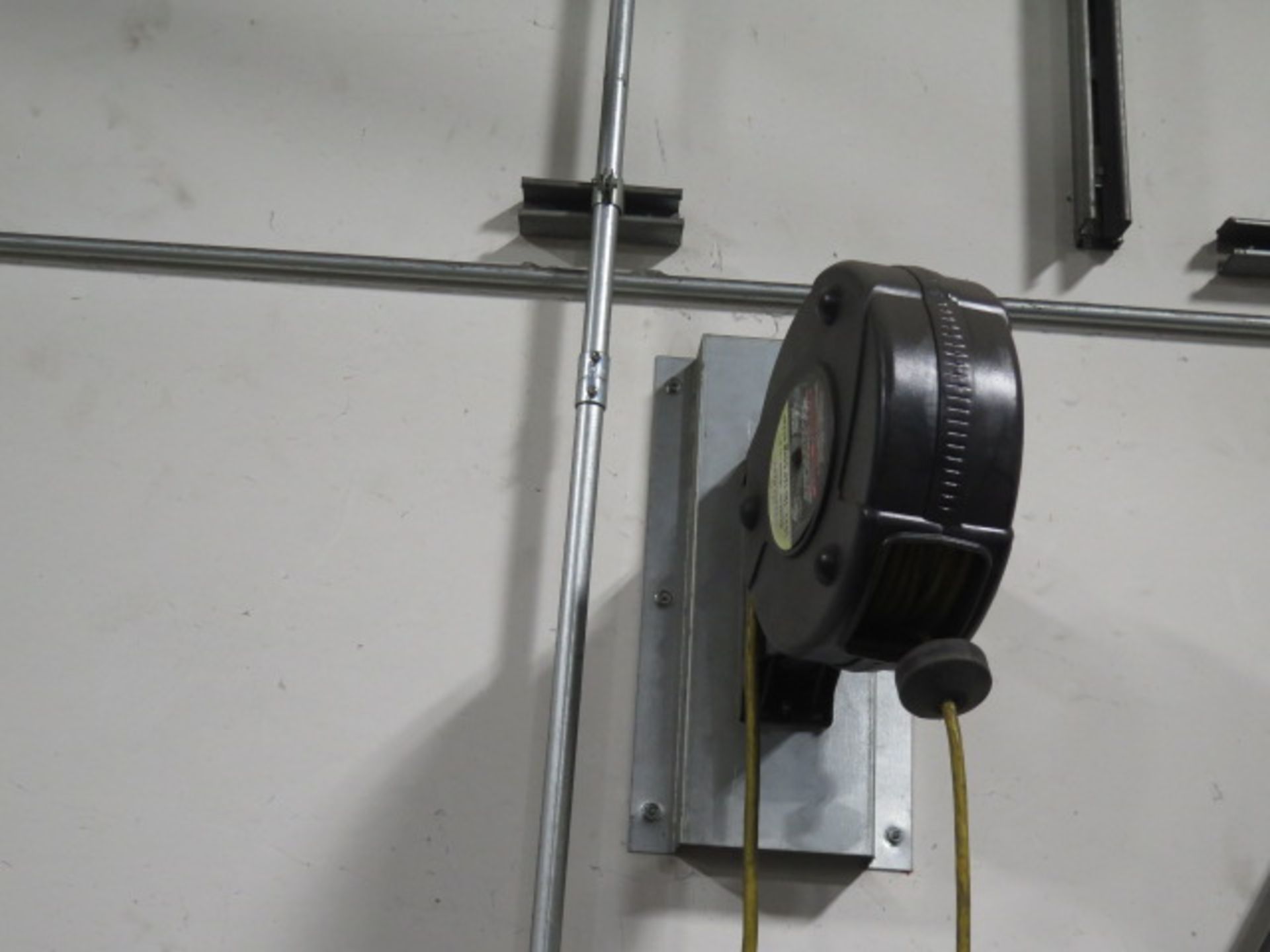 Electric and Air Hose Reels (4) (SOLD AS-IS - NO WARRANTY) - Image 3 of 3