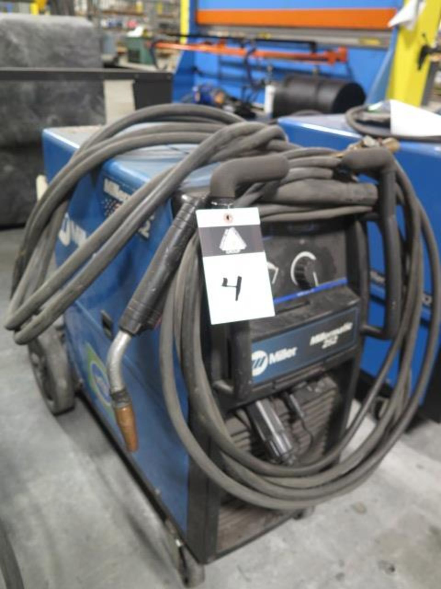 Miller Millermatic 252 Arc Welding Power Source and Wire Feeder s/n MF330300N (SOLD AS-IS - NO - Image 3 of 7