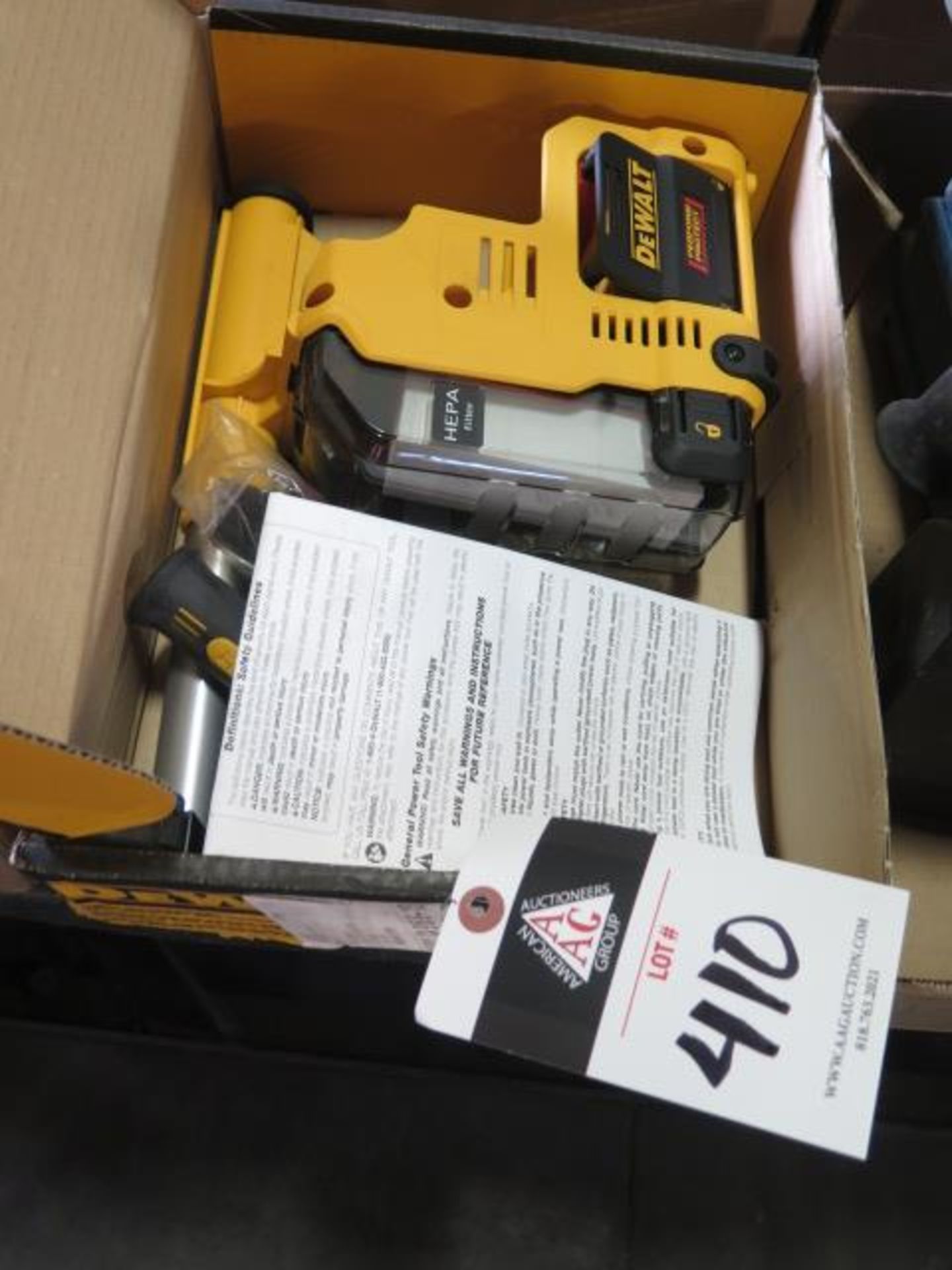 DeWalt D25303DH Dust Extractor (NEW) (SOLD AS-IS - NO WARRANTY)