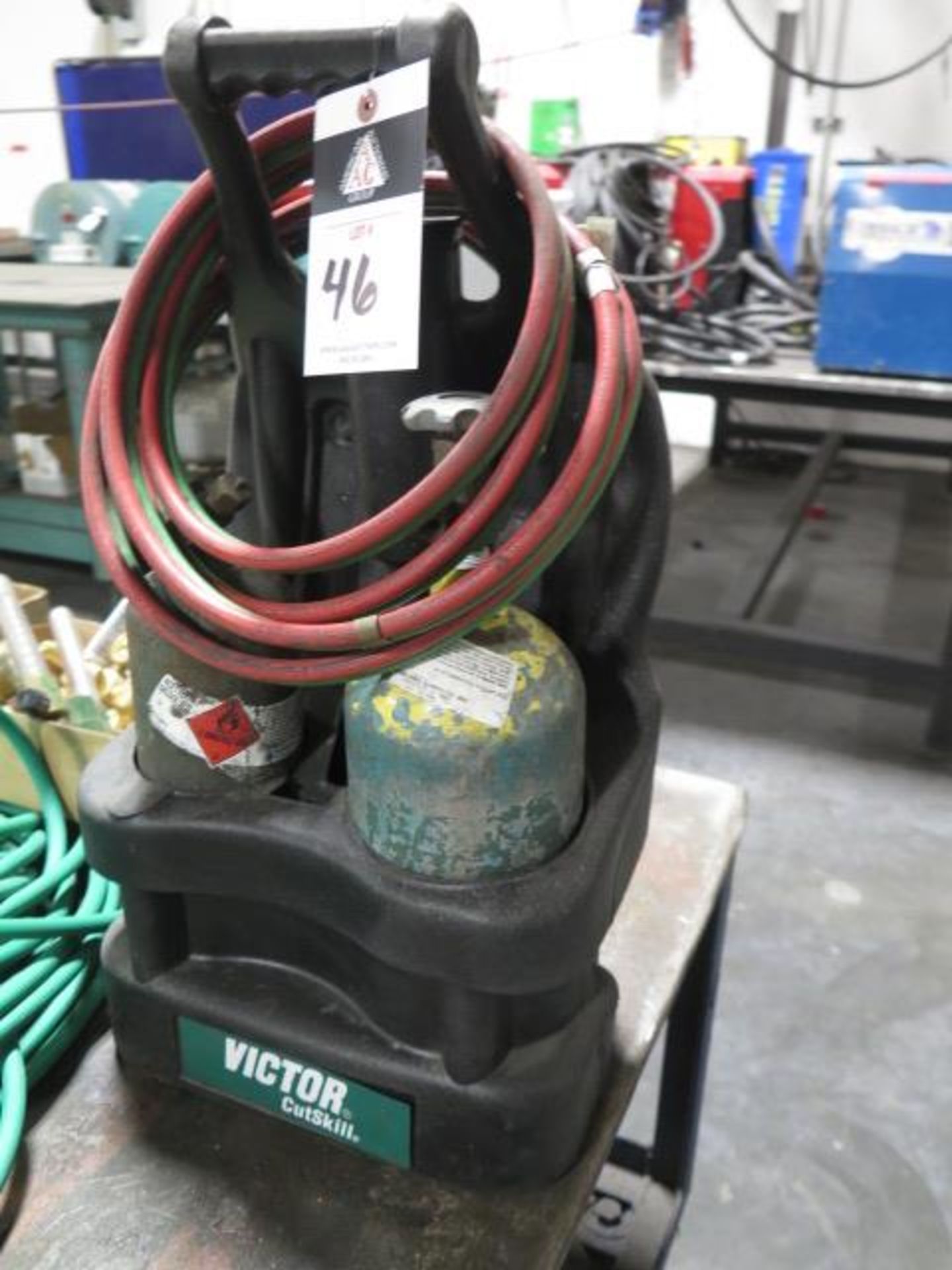 Victor Welding Torch Set w/ Tanks and Hoses (NO GAUGES) (SOLD AS-IS - NO WARRANTY) - Image 2 of 4