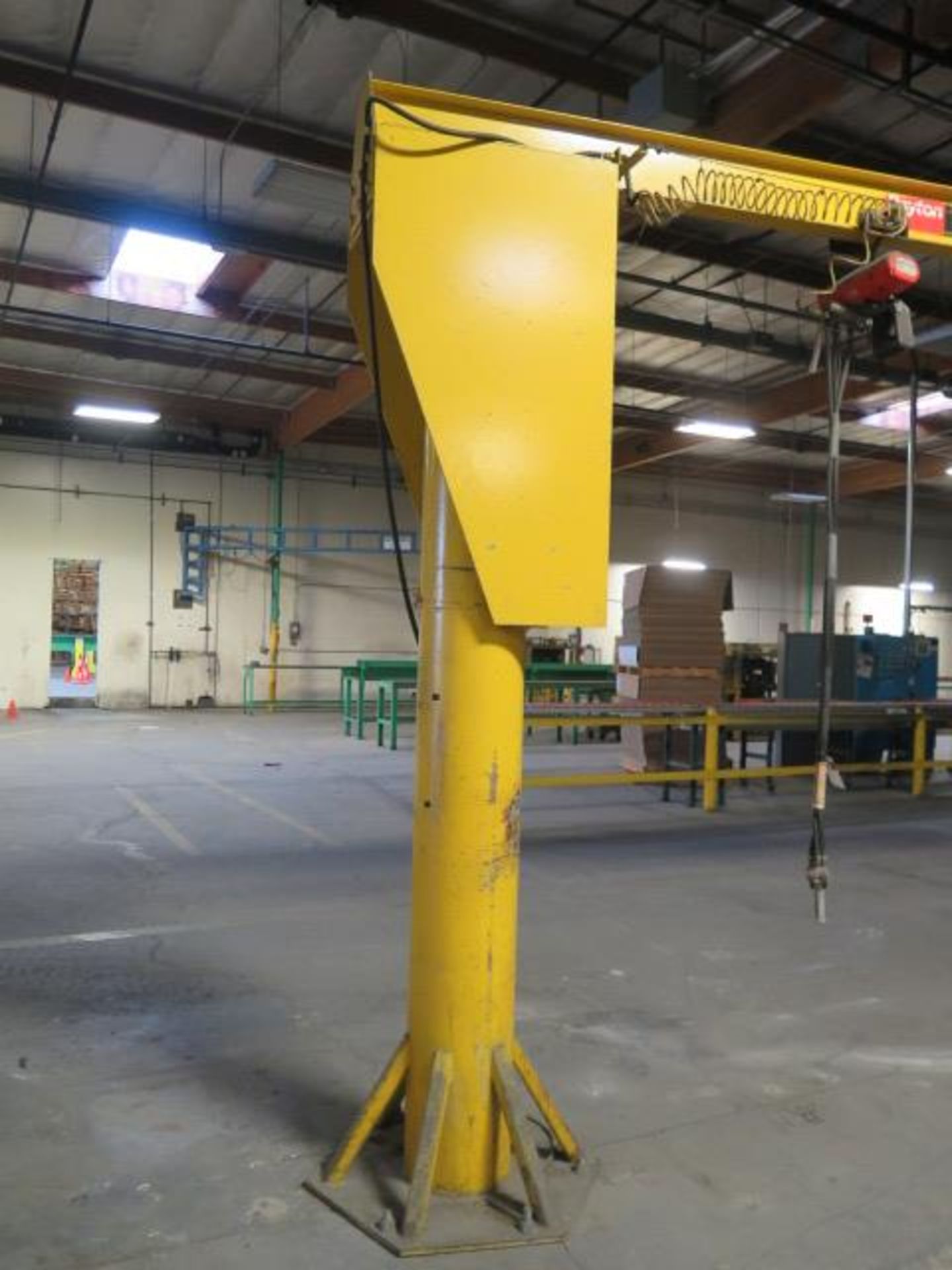 Dayton 1/2-Ton Floor Mounted Jib Crane w/ Pneumatic Hoist (SOLD AS-IS - NO WARRANTY) - Image 2 of 8