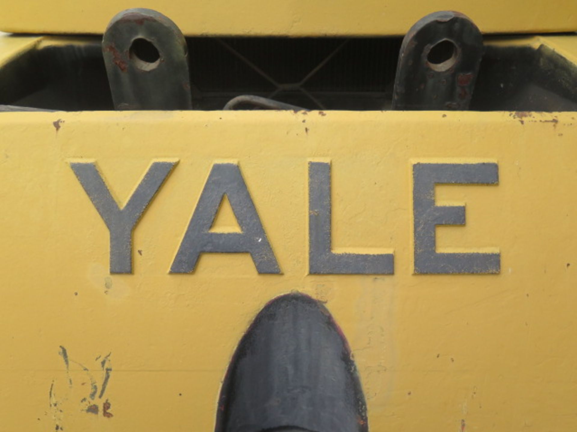 Yale 25,000 Lb Cap Diesel Forklift w/ 2-Stage Mast, Diesel Engine (SOLD AS-IS – NO WARRANTY) - Image 10 of 16