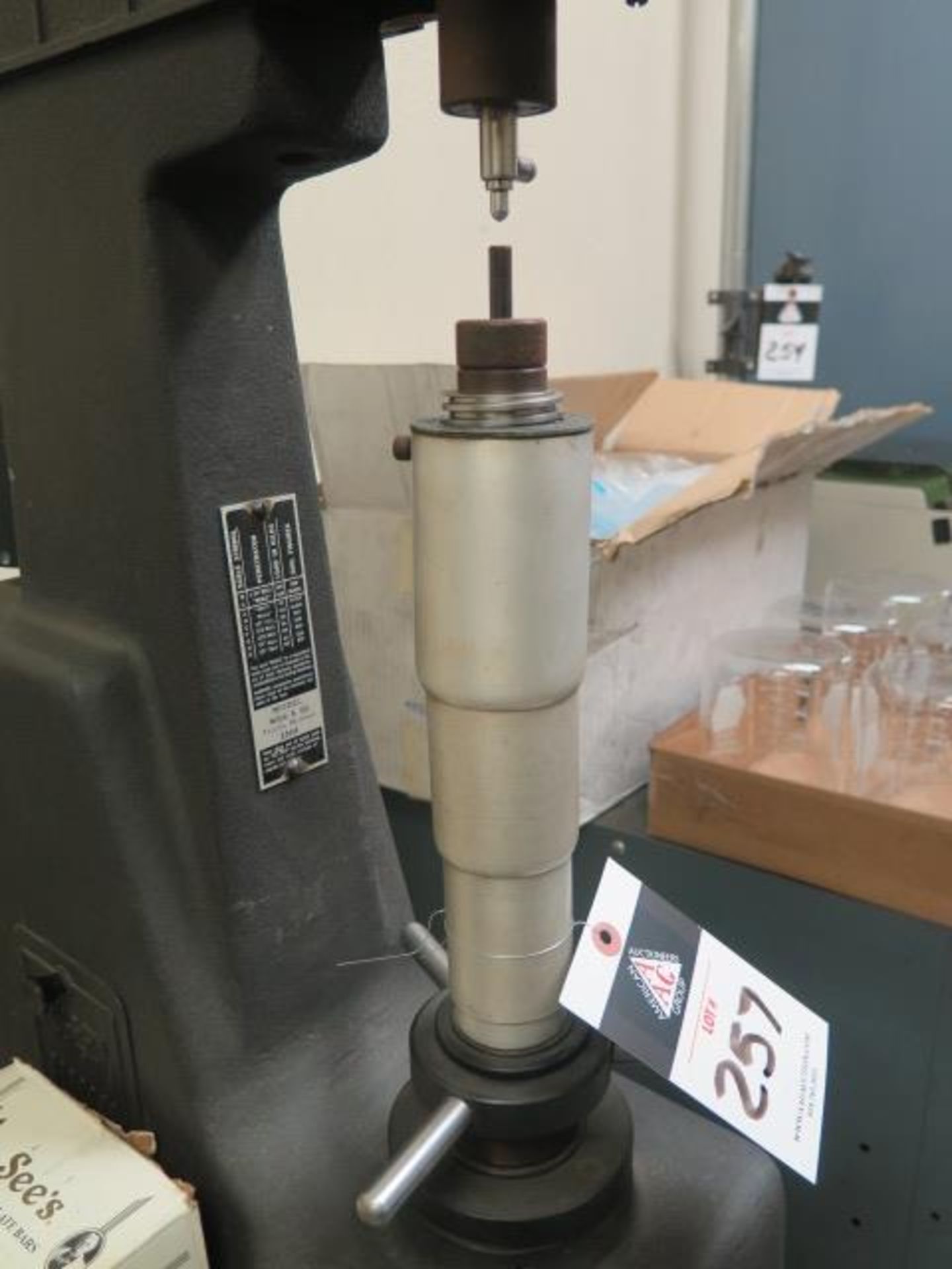 Wilson 4OURbRB Rockwell Hardness Tester s/n 1904w/ Stand (SOLD AS-IS - NO WARRANTY) - Image 6 of 8