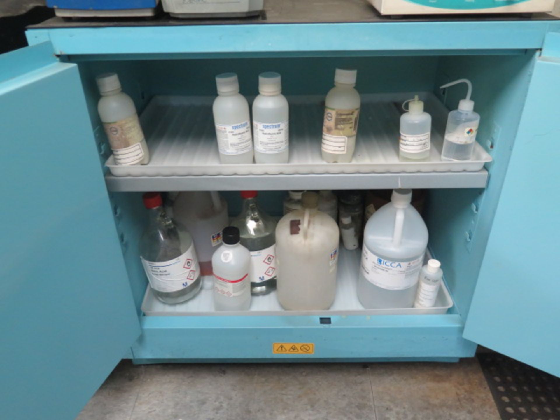 Justrite Acids Storage Cabibnet (SOLD AS-IS - NO WARRANTY) - Image 2 of 3