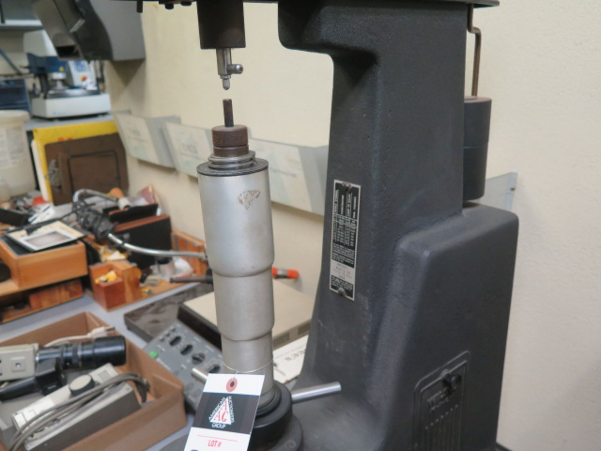 Wilson 4OURbRB Rockwell Hardness Tester s/n 1904w/ Stand (SOLD AS-IS - NO WARRANTY) - Image 4 of 8