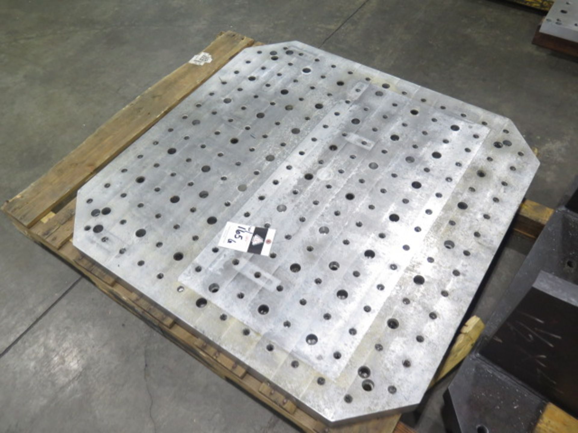 Large Pallet Angle Plate and Aluminum Pallet Fixture Plate (SOLD AS-IS - NO WARRANTY) - Image 5 of 6