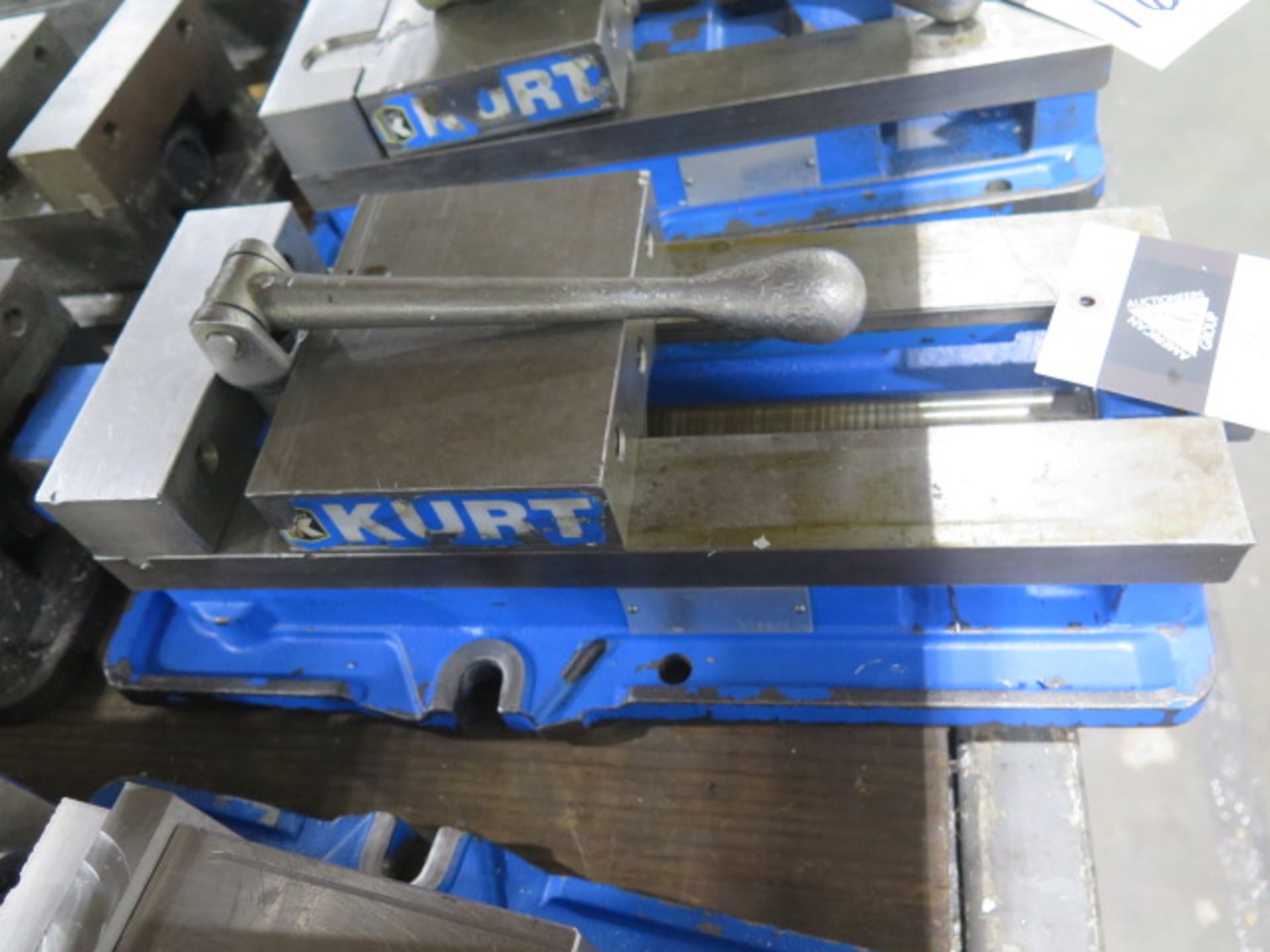 Kurt D688 6" Angle-Lock Vise (SOLD AS-IS - NO WARRANTY) - Image 2 of 3