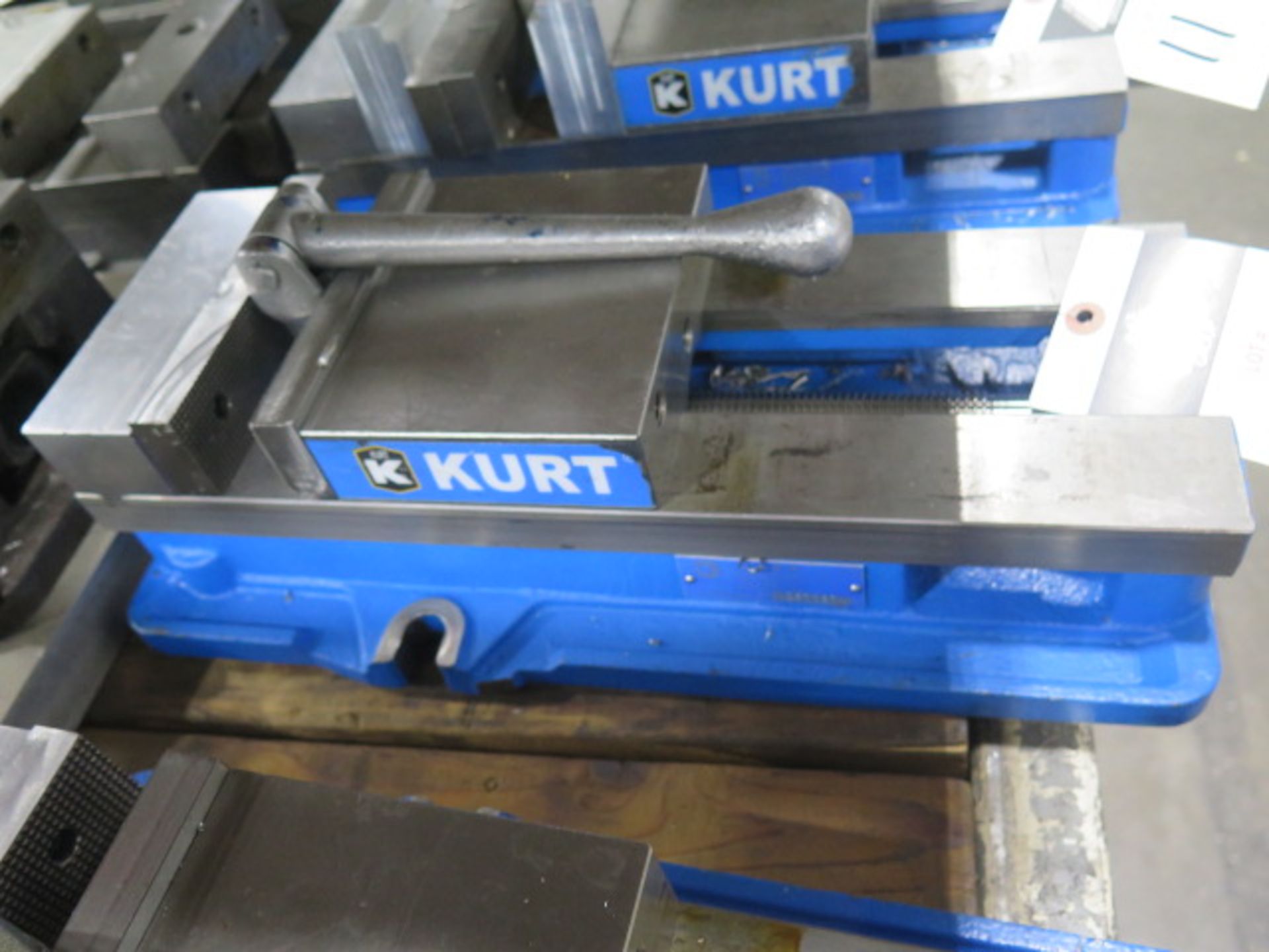 Kurt D688 6" Angle-Lock Vise (SOLD AS-IS - NO WARRANTY) - Image 2 of 3