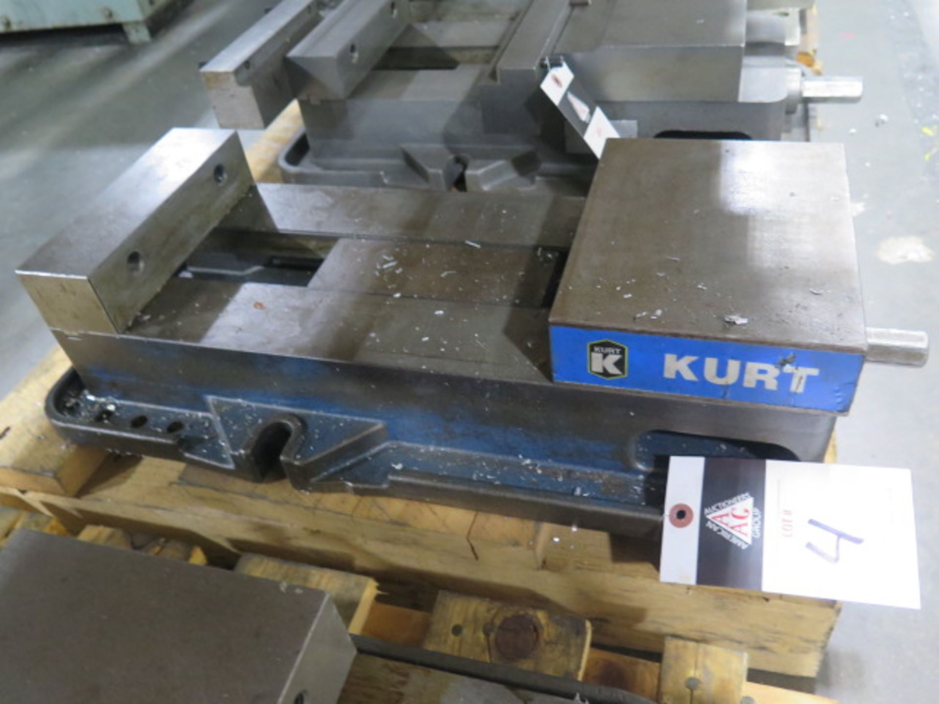 Kurt 8" Angle-Lock Vise (SOLD AS-IS - NO WARRANTY) - Image 2 of 3