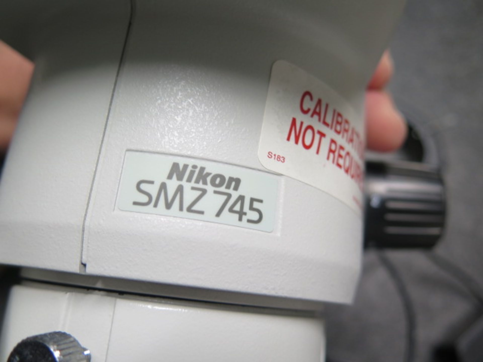 Nikon SMZ-745 Stereo Microscope w/ Light Source (NO MOUNTING BRACKET) (SOLD AS-IS - NO WARRANTY) - Image 4 of 9