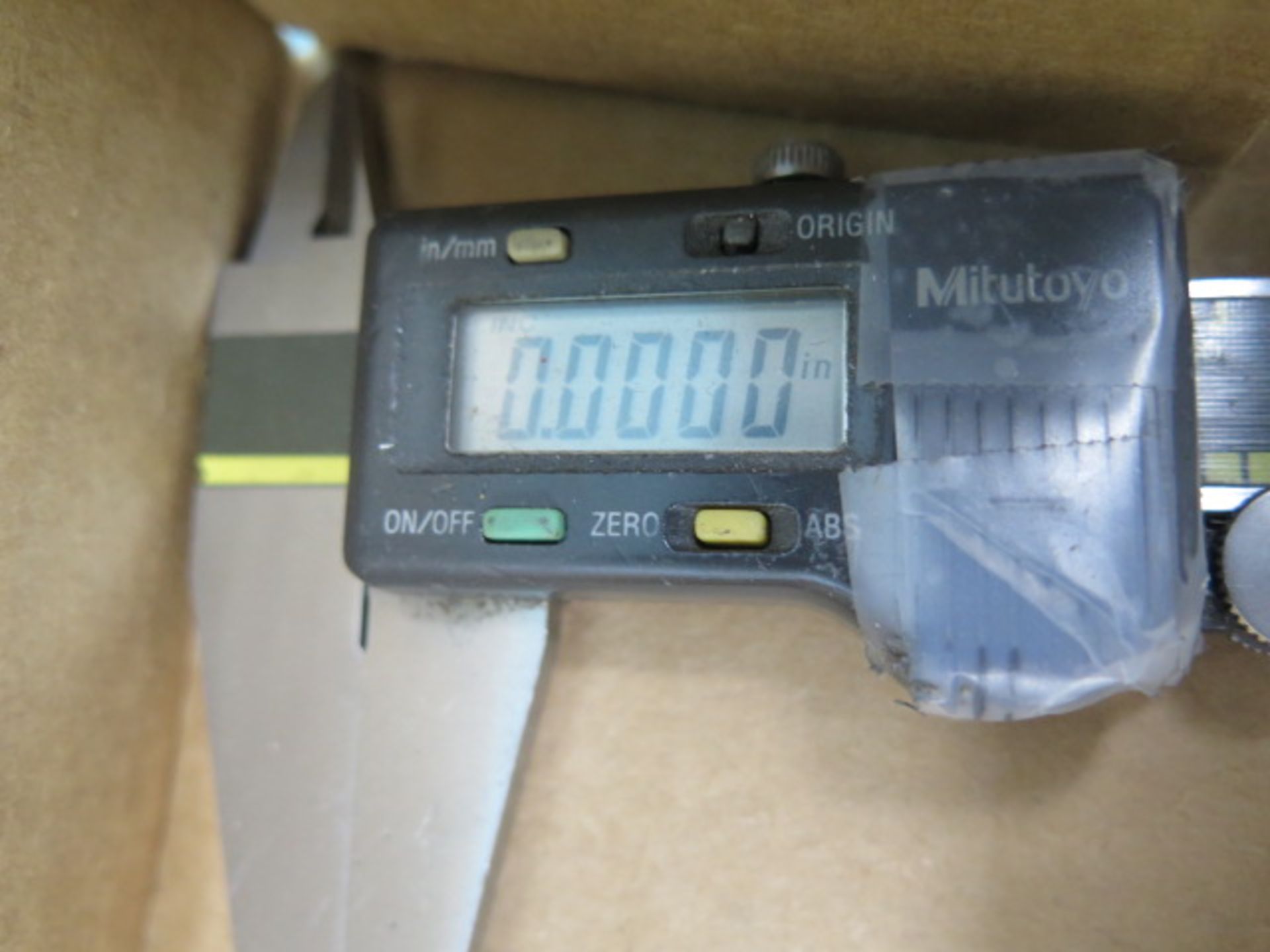 Mitutoyo and Import 6" and 8" Digital Calipers (4) (SOLD AS-IS - NO WARRANTY) - Image 5 of 5