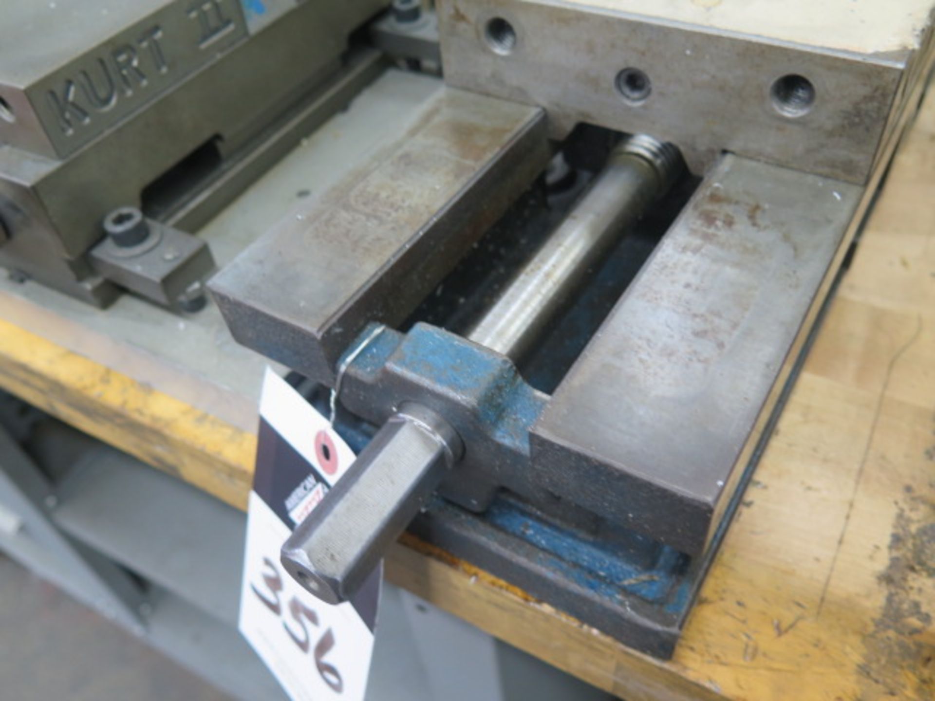 Kurt 3600V 6" Angle-Lock Vise (SOLD AS-IS - NO WARRANTY) - Image 3 of 4
