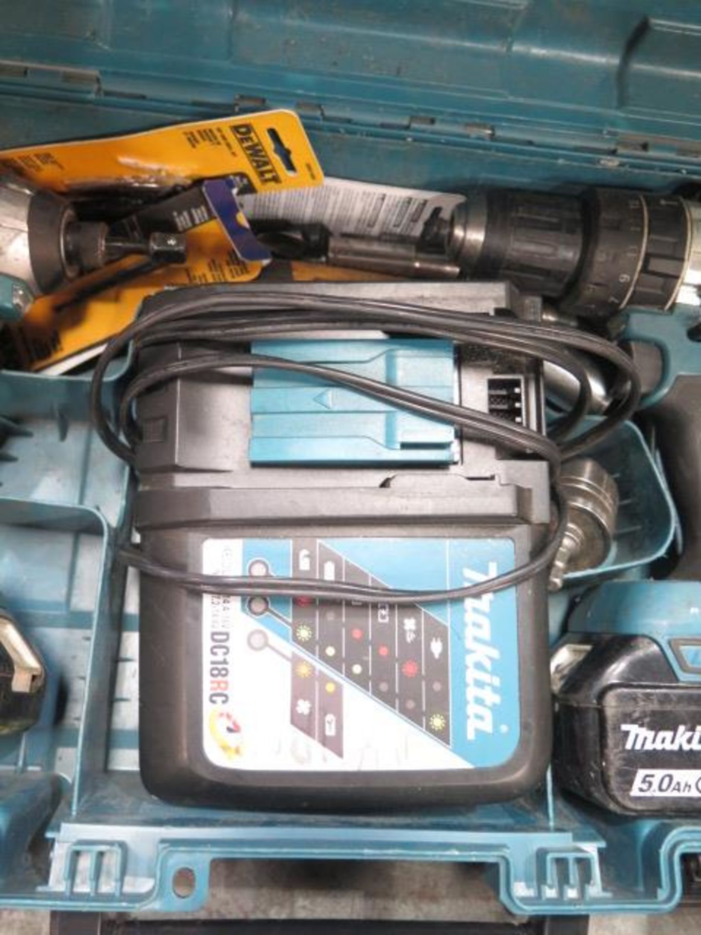 Makita 18V Cordless Drill and Nut Driver Set w/ Charger (SOLD AS-IS - NO WARRANTY) - Image 5 of 5