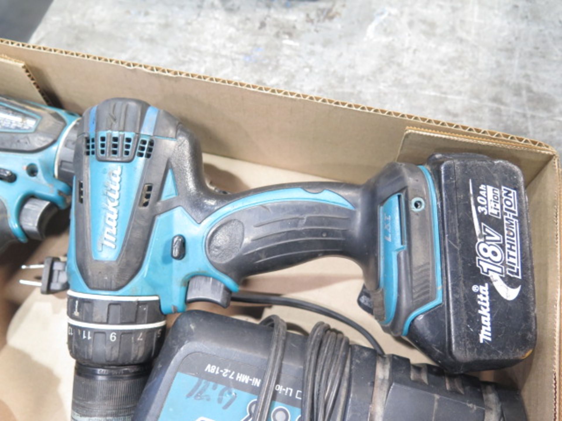 Makita 18V Cordless Drills (2) w/ Charger (SOLD AS-IS - NO WARRANTY) - Image 3 of 5