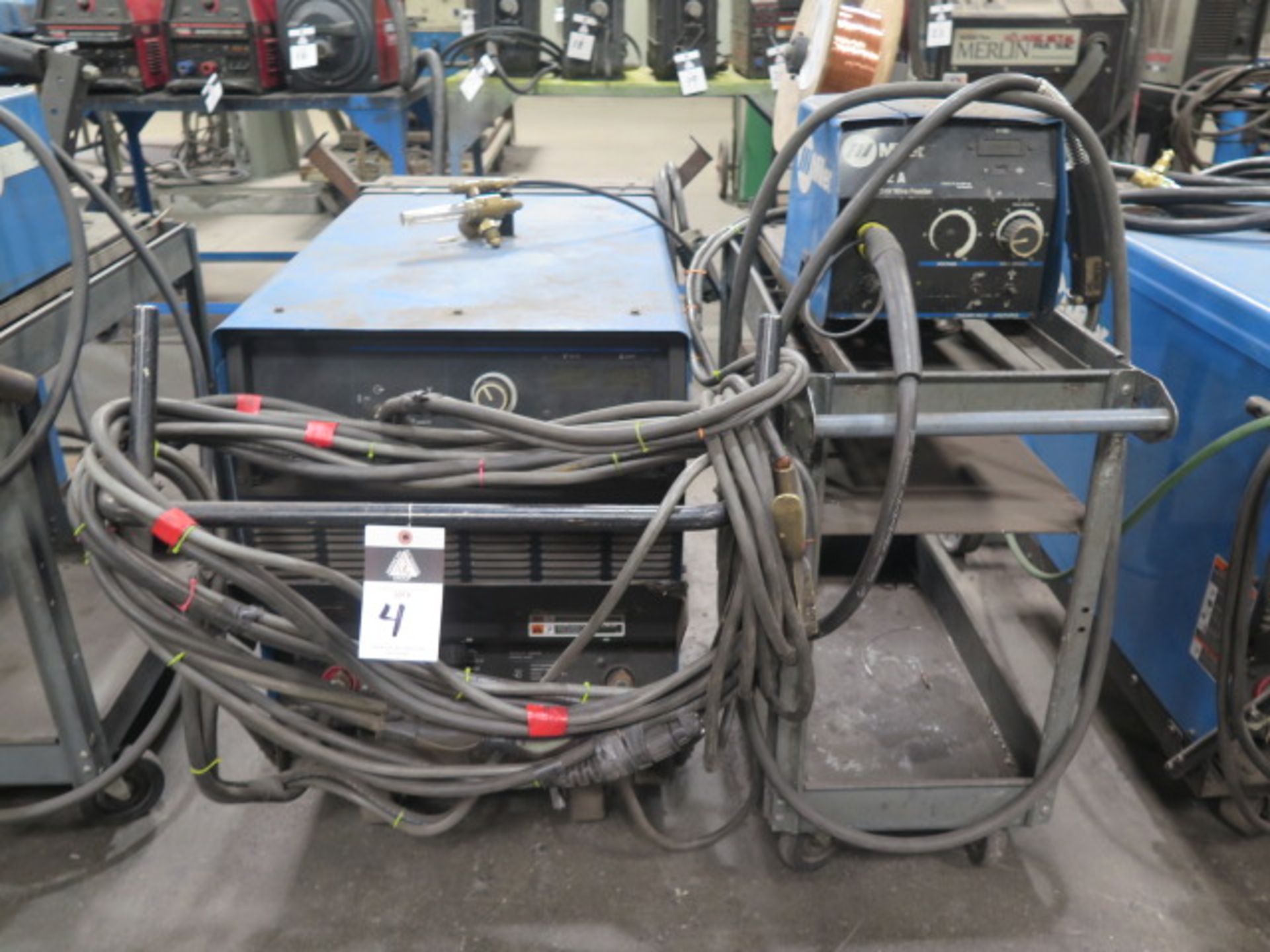 Miller Deltaweld 452 CV-DC Arc Welding Power Source w/ Miller 22A Wire Feeder (SOLD AS-IS - NO