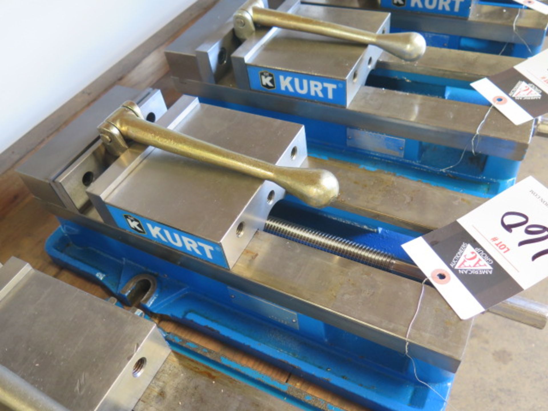 Kurt D688 6" Angle-Lock Vise (SOLD AS-IS - NO WARRANTY) - Image 2 of 3