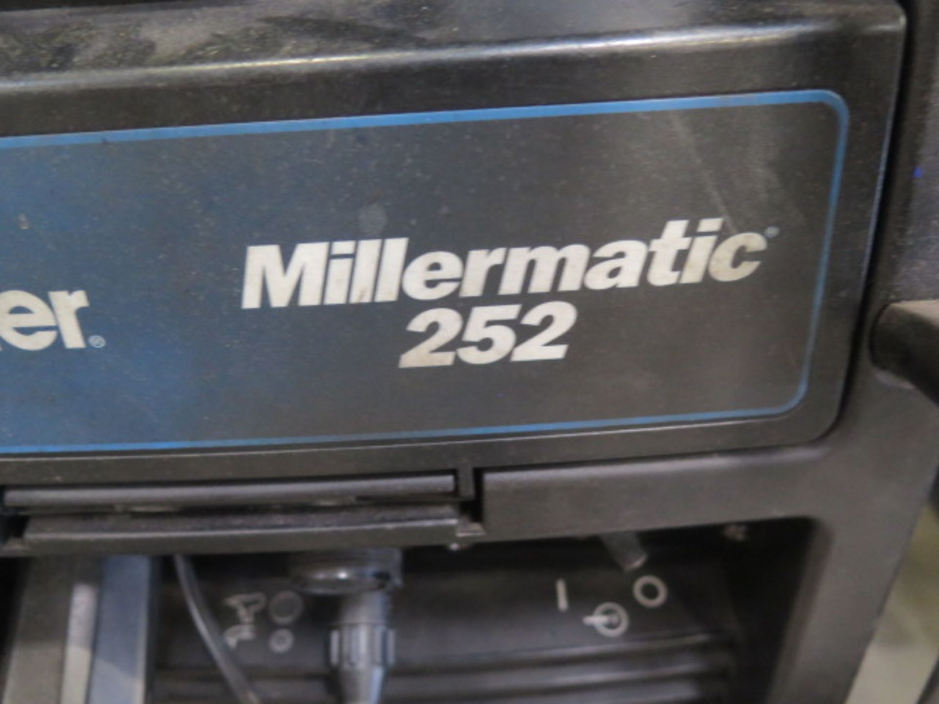 Miller Millermatic 252 Wire Welder s/n MB151314N (SOLD AS-IS - NO WARRANTY) - Image 4 of 7