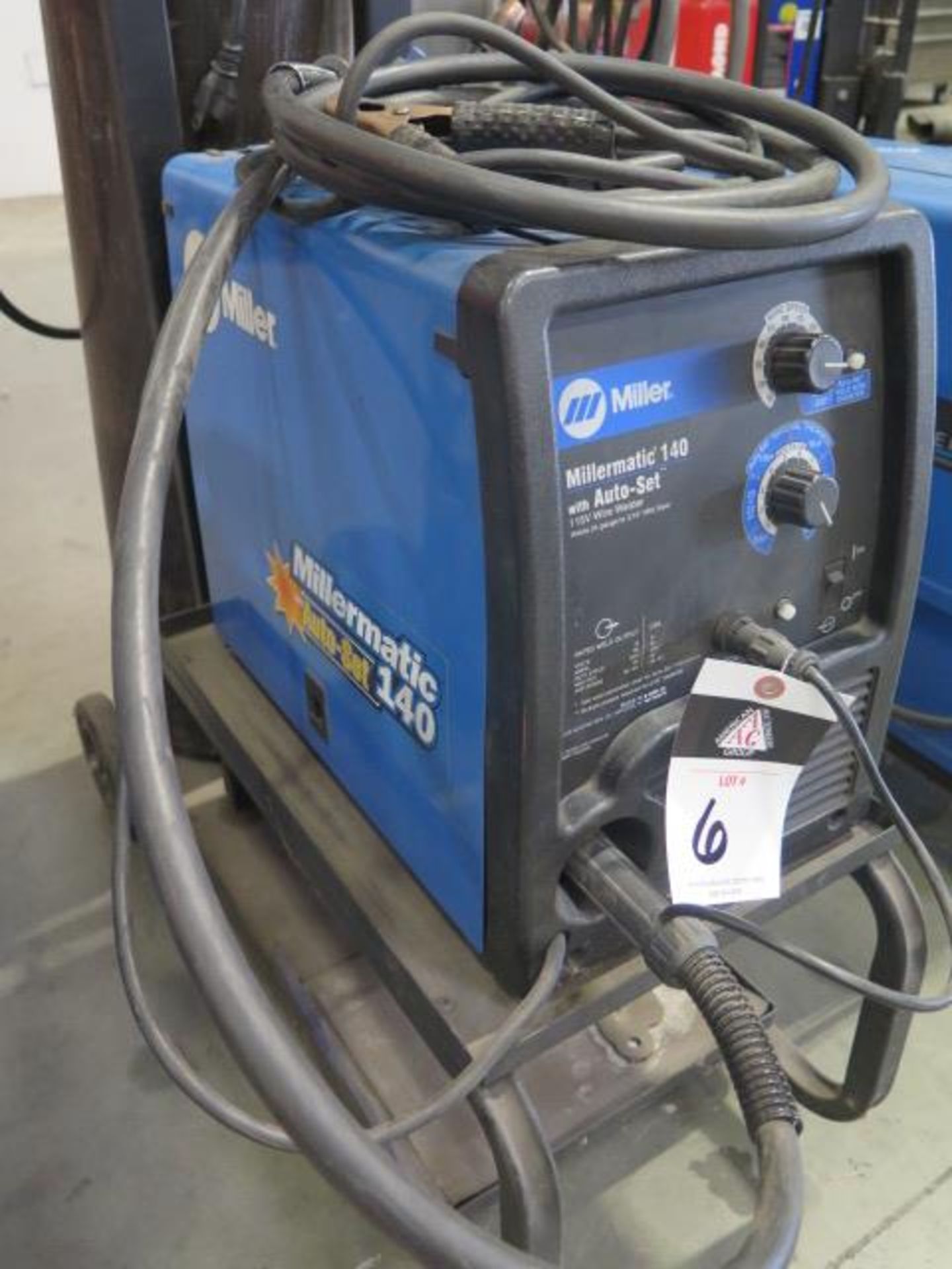 Miller Millermatic Auto-Set 140 115 Volt Wire Welder w/ Cart (NO TANK) (SOLD AS-IS - NO WARRANTY) - Image 2 of 7