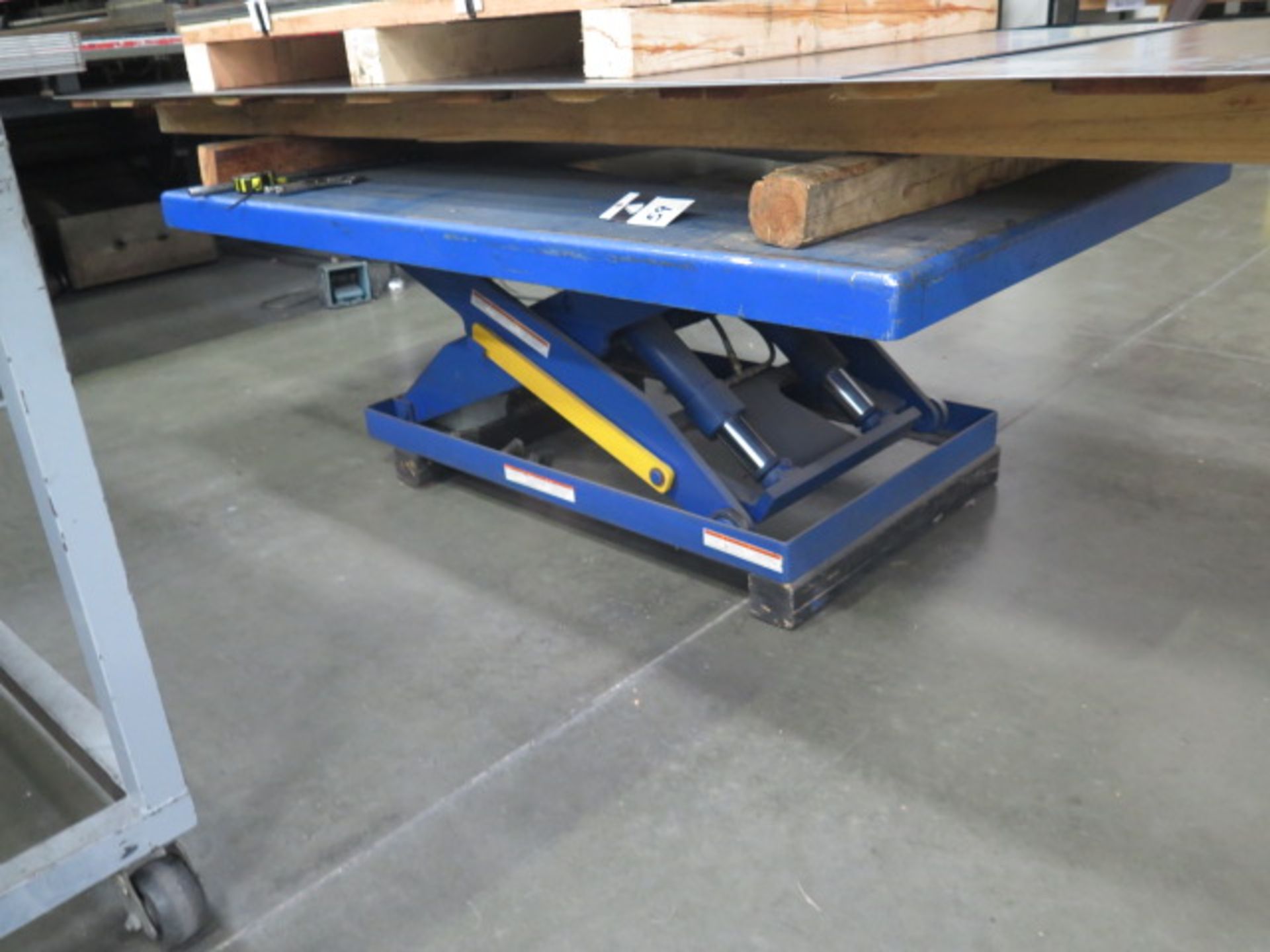 Vestol 4000 Lb Cap 48" x 72" Electric/Hydraulic Scissor Platform Lift (SOLD AS-IS - NO WARRANTY)